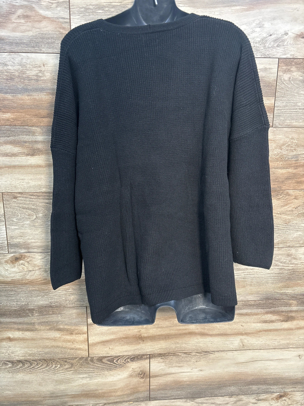 NWOT Gap Maternity V-Neck Sweater in True Black sz Medium