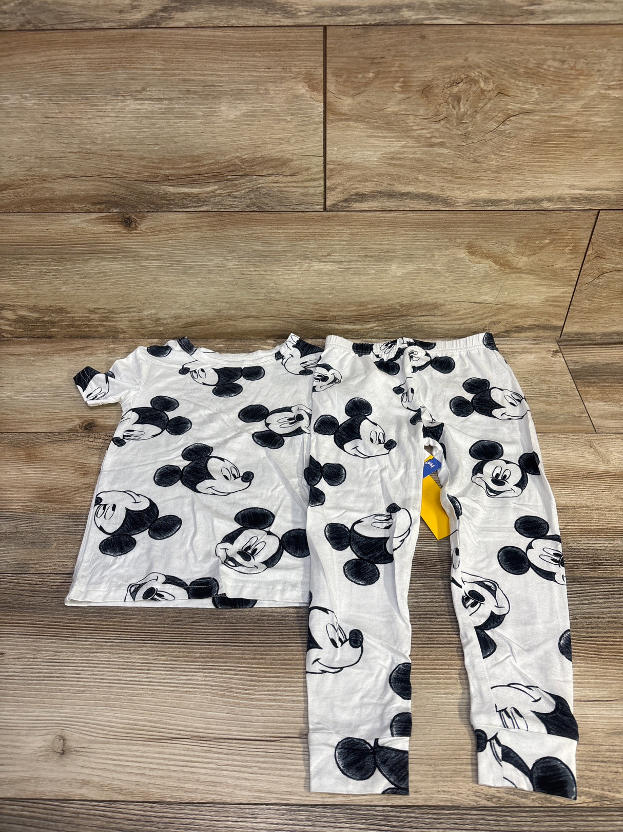 NEW Disney Junior Mickey 2pc Short Sleeve Viscose Snug Fit Pajama Set White sz 4T