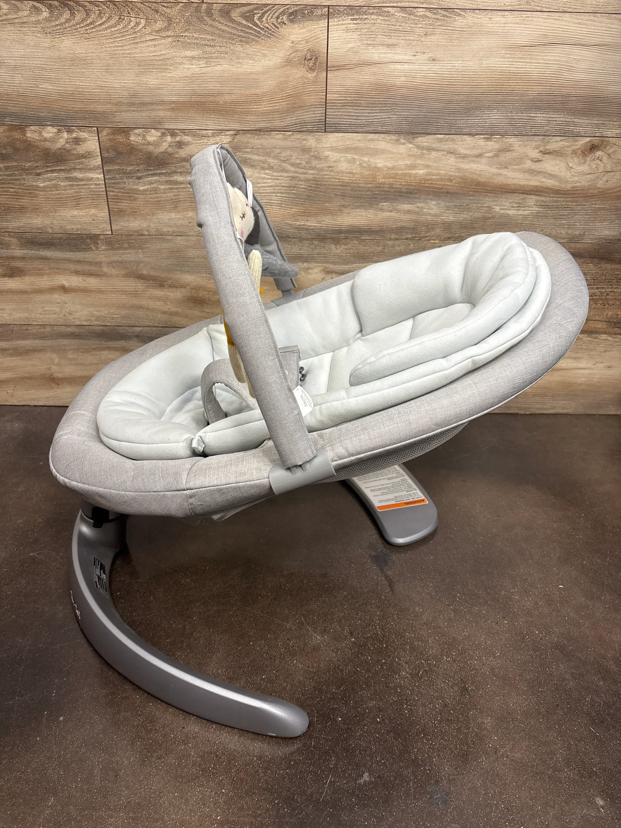 Nuna Leaf Grow Baby Swing in Driftwood