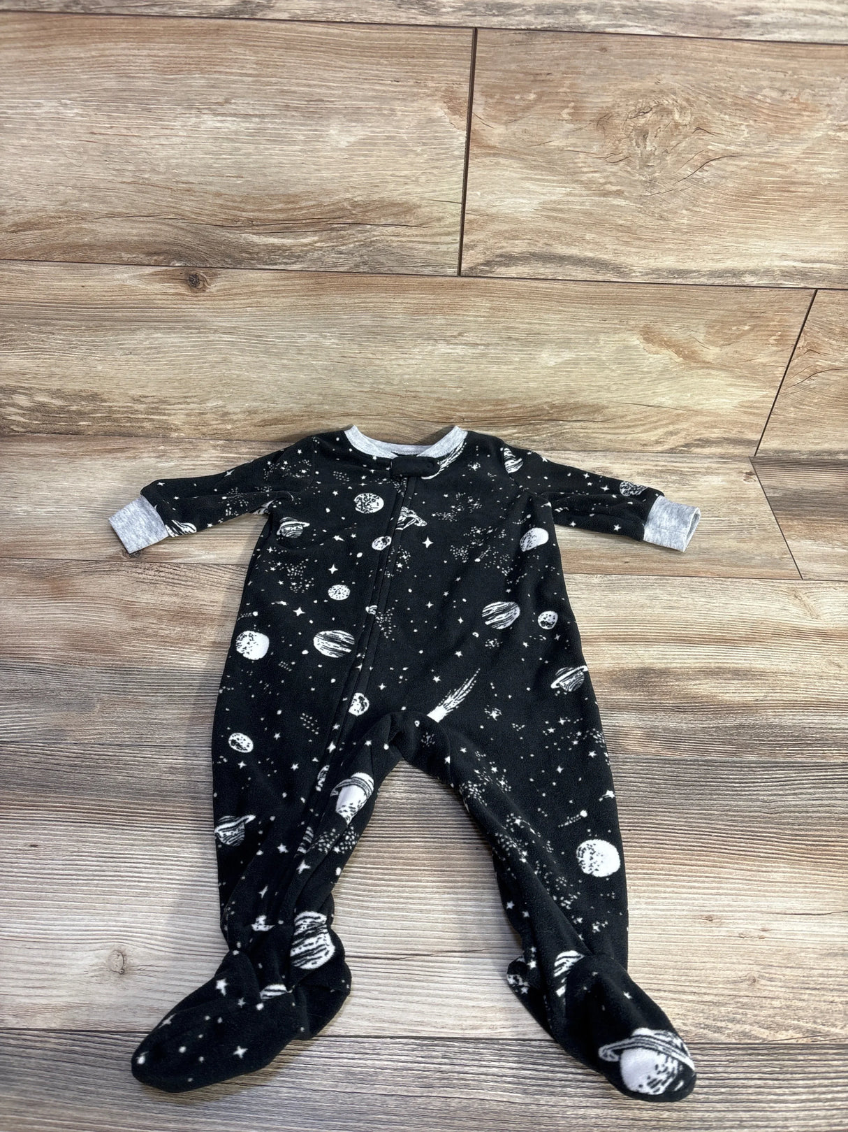 Carter's Space Blanket Sleeper Black sz 6m