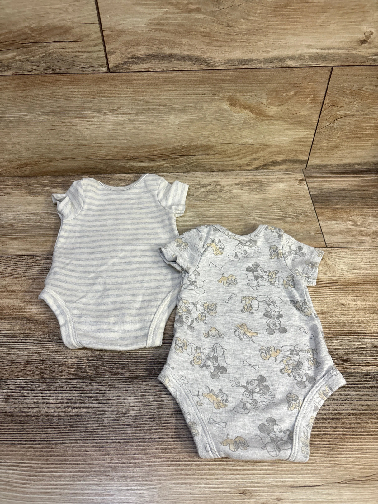 Disney Baby 2pk Mickey Mouse Bodysuits Grey sz Newborn
