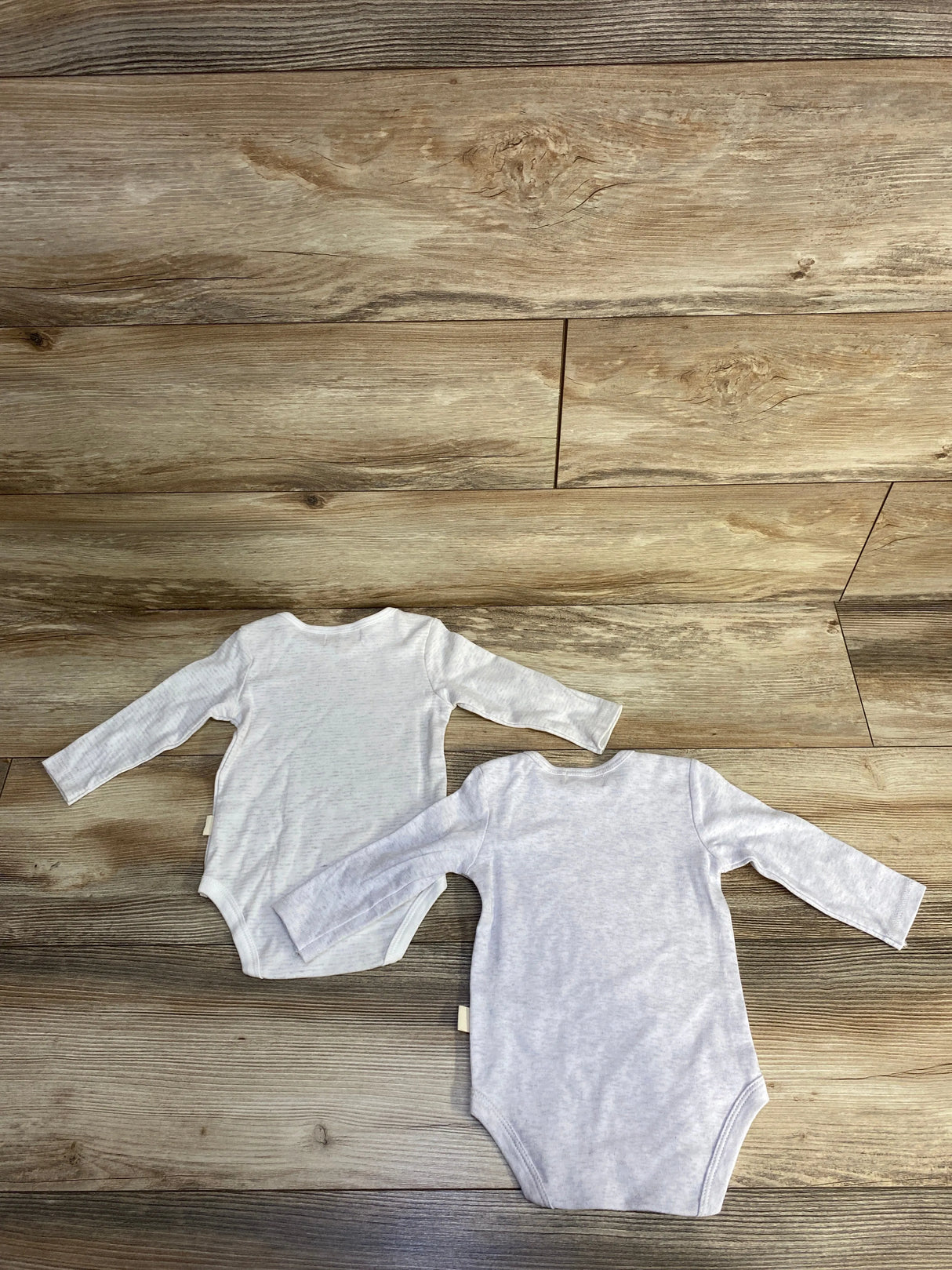 Rabbit Bear Long Sleeve Bodysuits White sz 6-9m