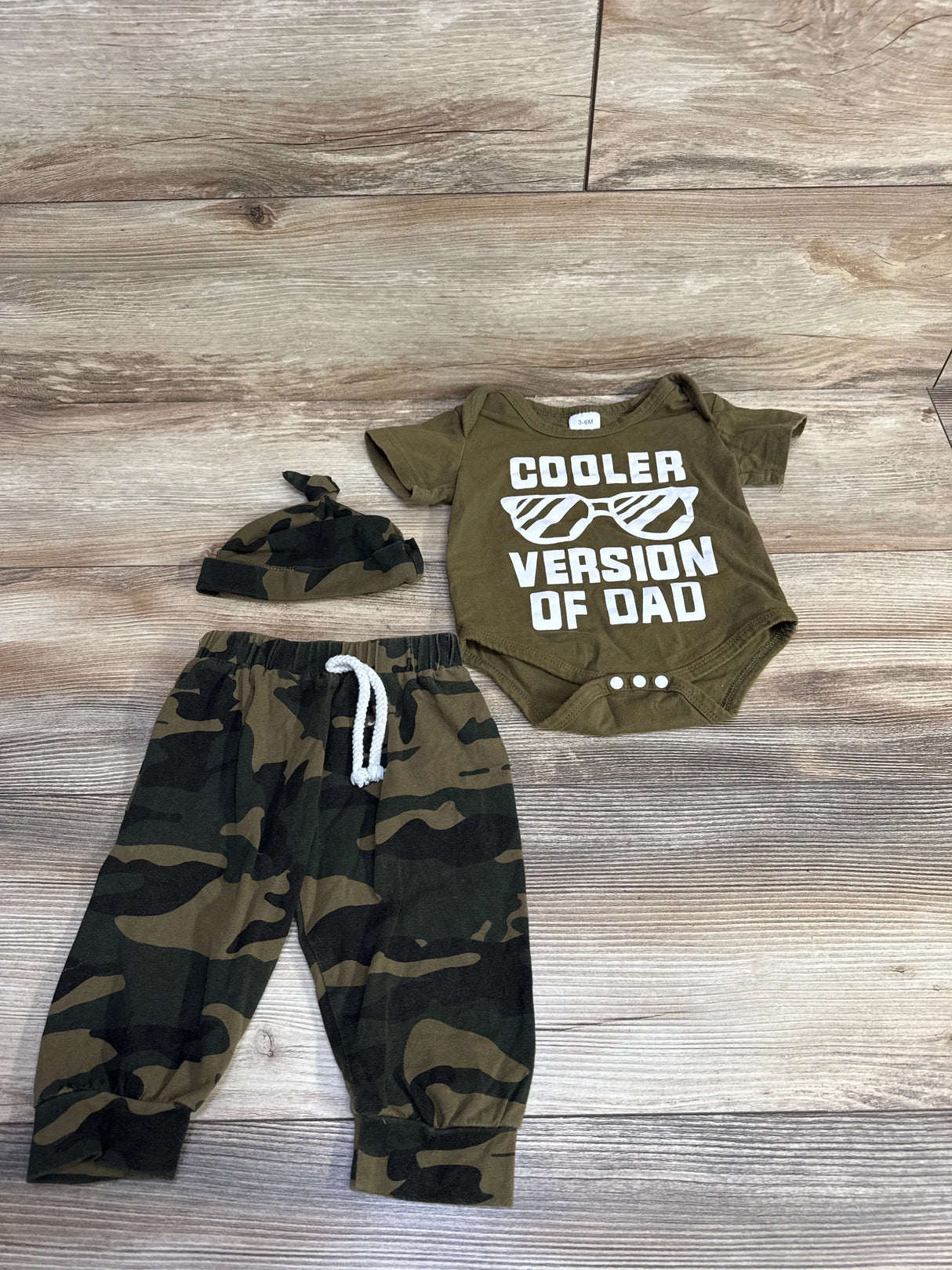 3pc Camo Print Cooler Version Of Dad Bodysuit & Jogger Set Green sz 3-6m