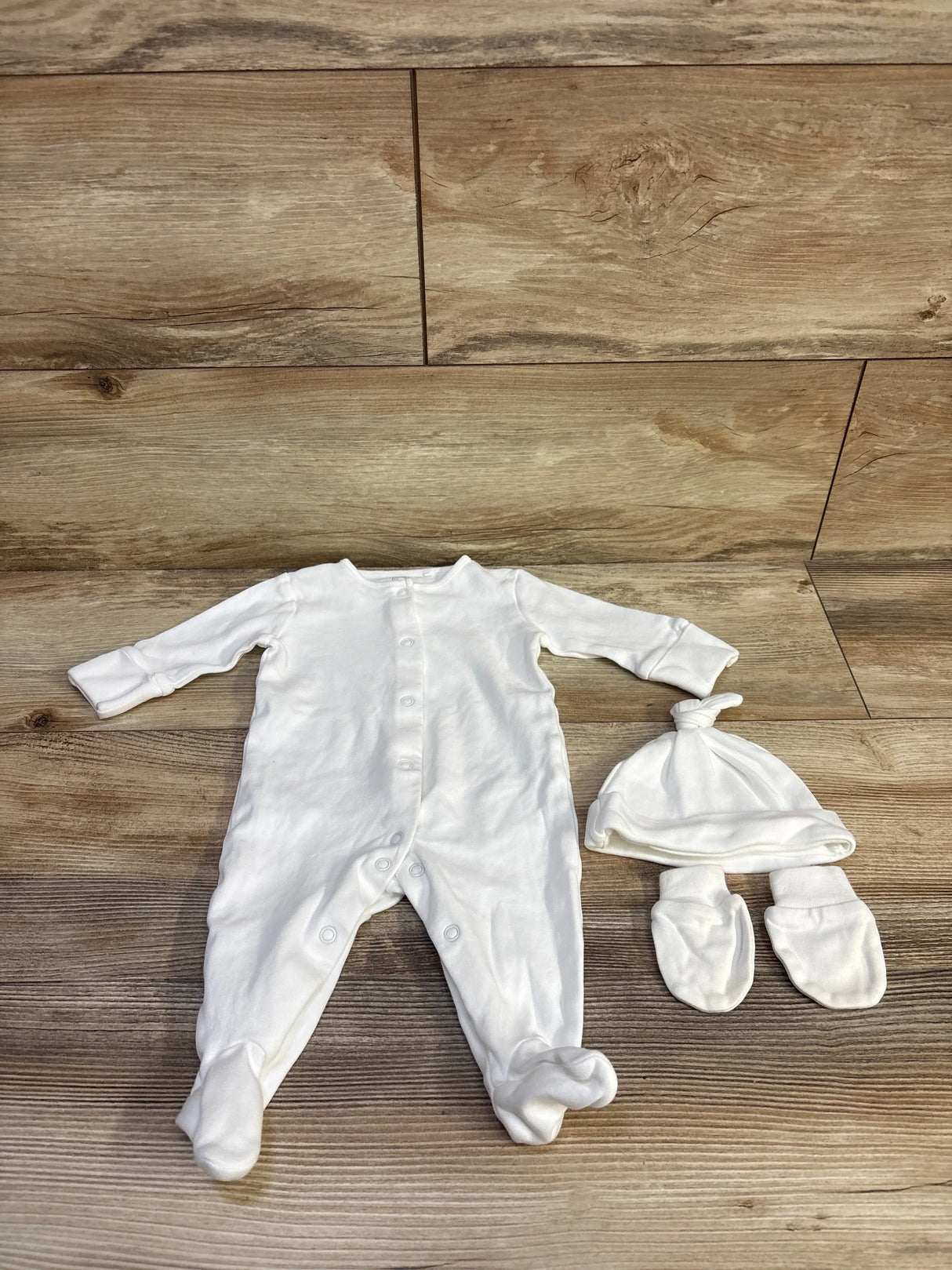 Next 3pc Sleeper, Hat, & Mittens Set White sz 0-3m