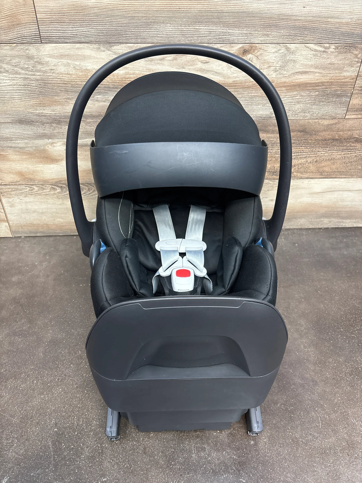 Cybex Gold Cloud G Lux Infant Car Seat in Moon Black 4-35lbs - Me n Mommy To Be