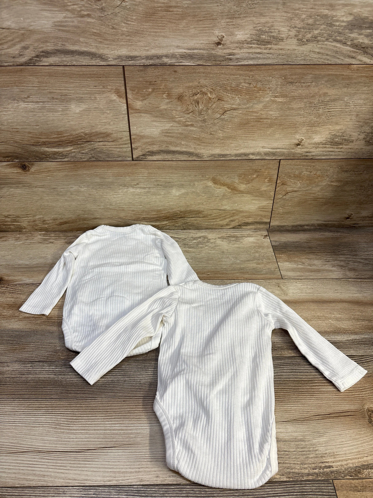 H&M Organic 2pk Ribbed Wrapover Bodysuits White sz 6m