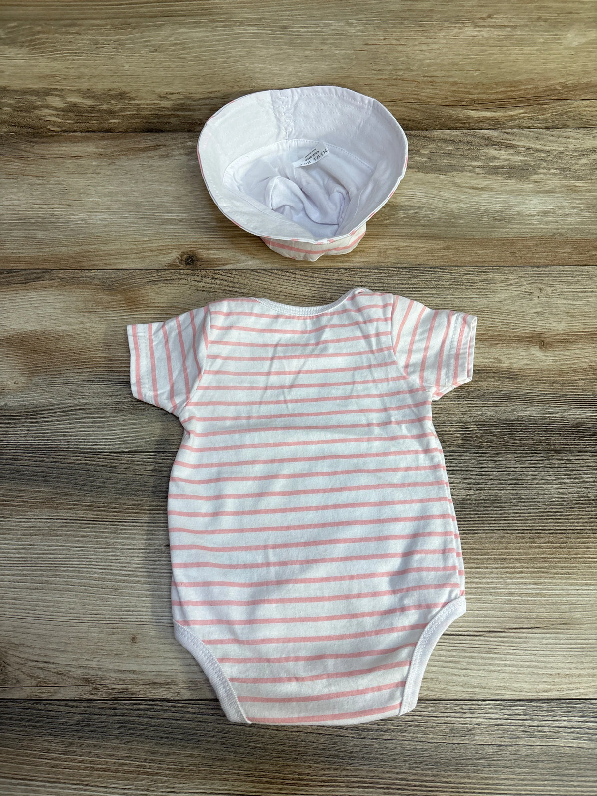 Mini Hop 2pc I Love My Daddy Bodysuit & Hat Pink sz 9m - Me n Mommy To Be