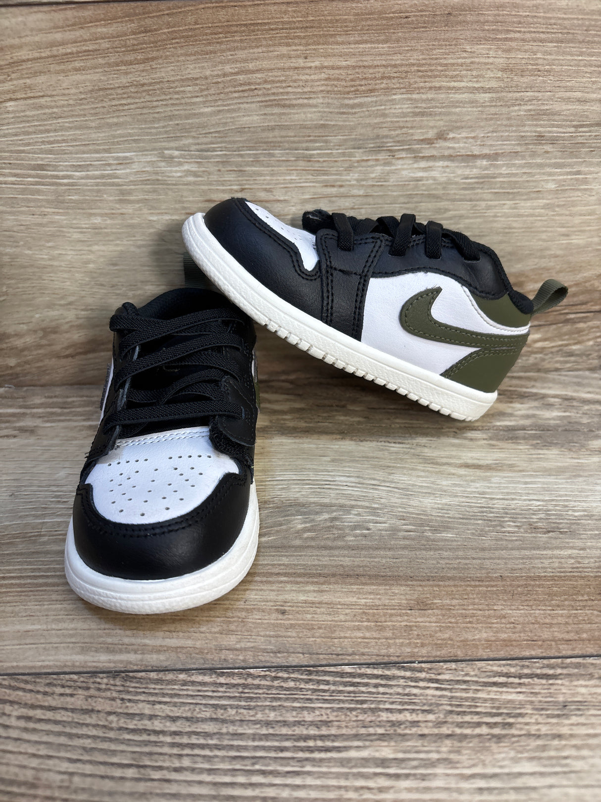 Air Jordan 1 Low ALT TD 'Black Toe Medium Olive' Sneakers sz 8c