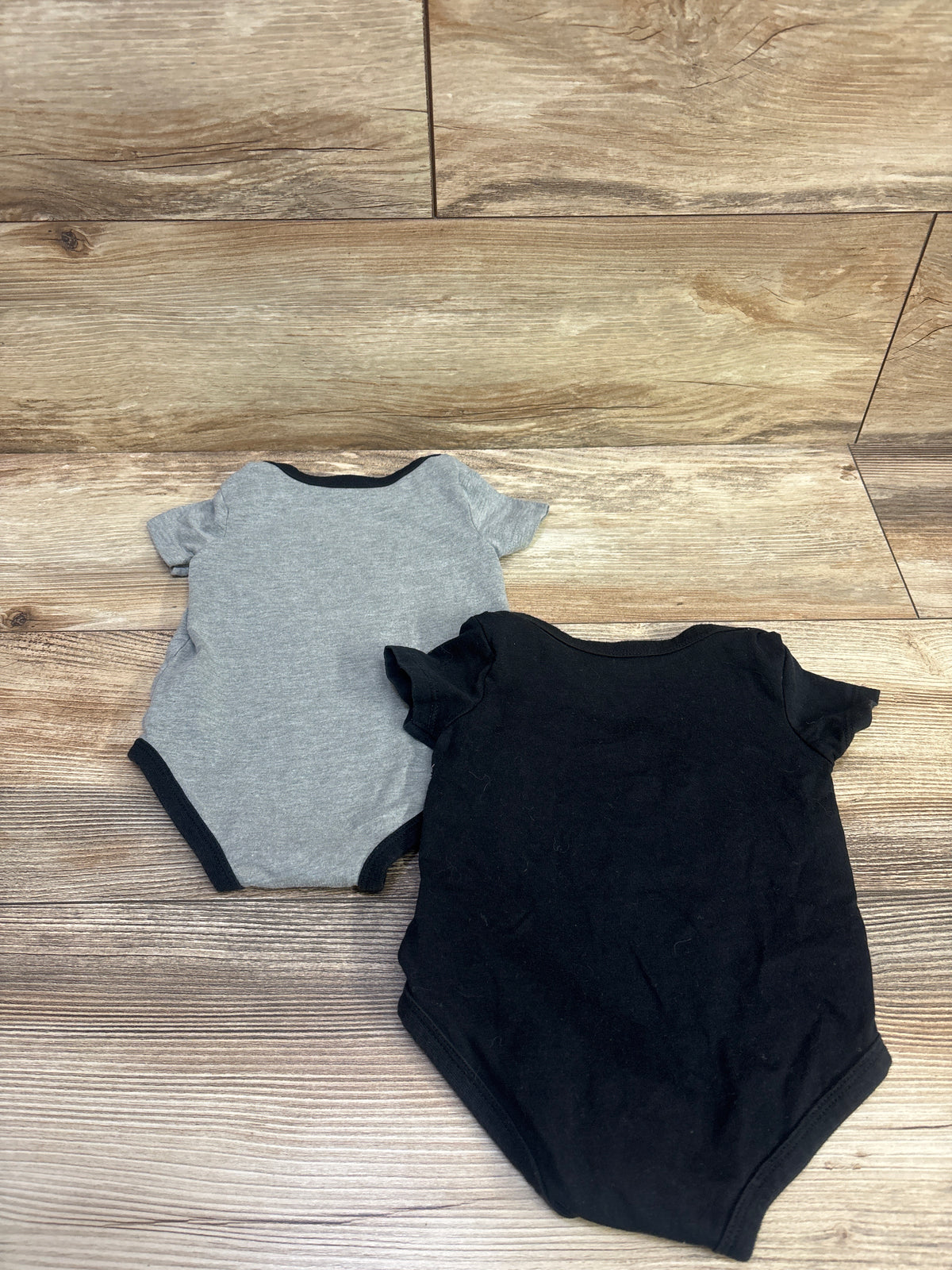 Nike 2pk Bodysuit Black sz 6m
