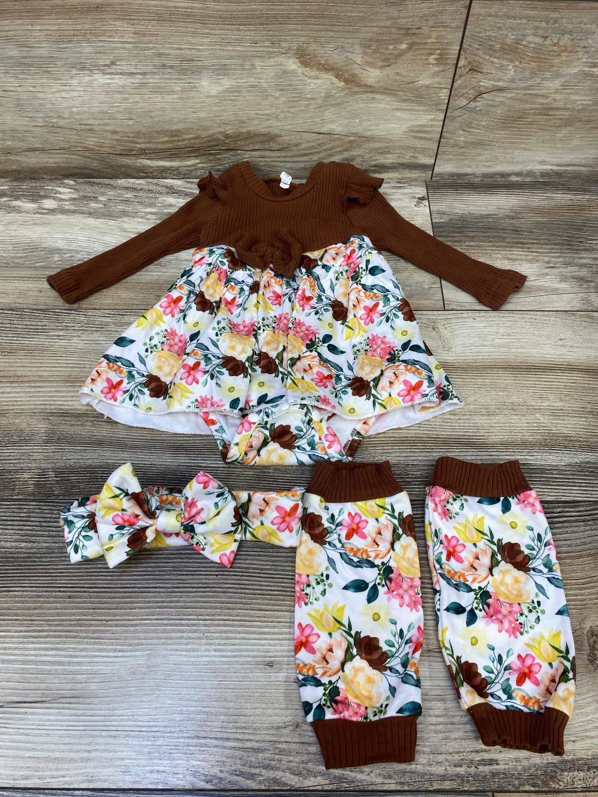 Long Sleeve Ribbed Floral 3pc Bodysuit Dress, Leg Warmers, & Headband Set Brown sz 3-6m