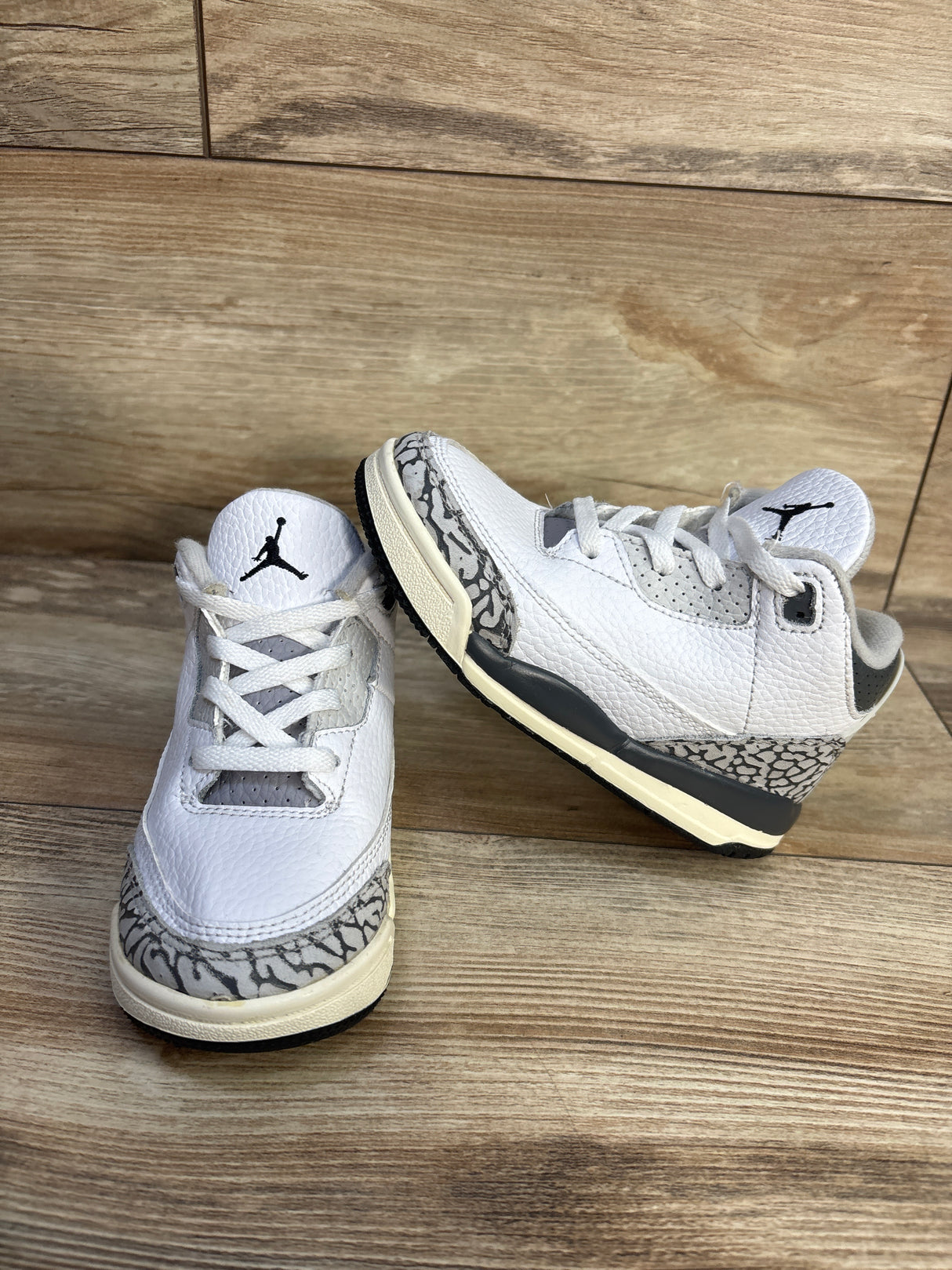 Air Jordan 3 Retro TD 'Hide N' Sneak' Sneakers sz 9c