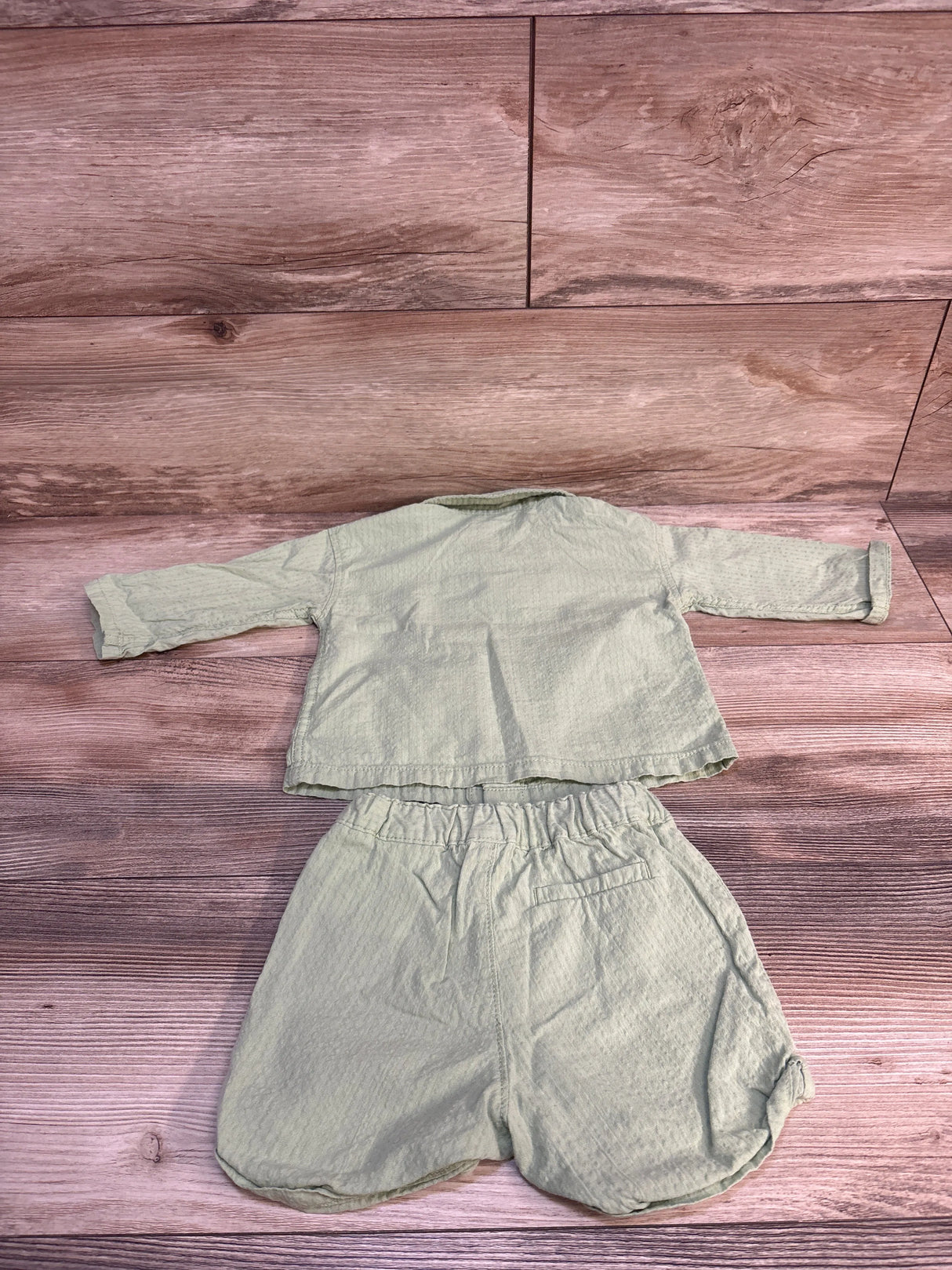 H&M 2pc Seersucker Button Up Shirt & Bottom Set Sage sz 9m