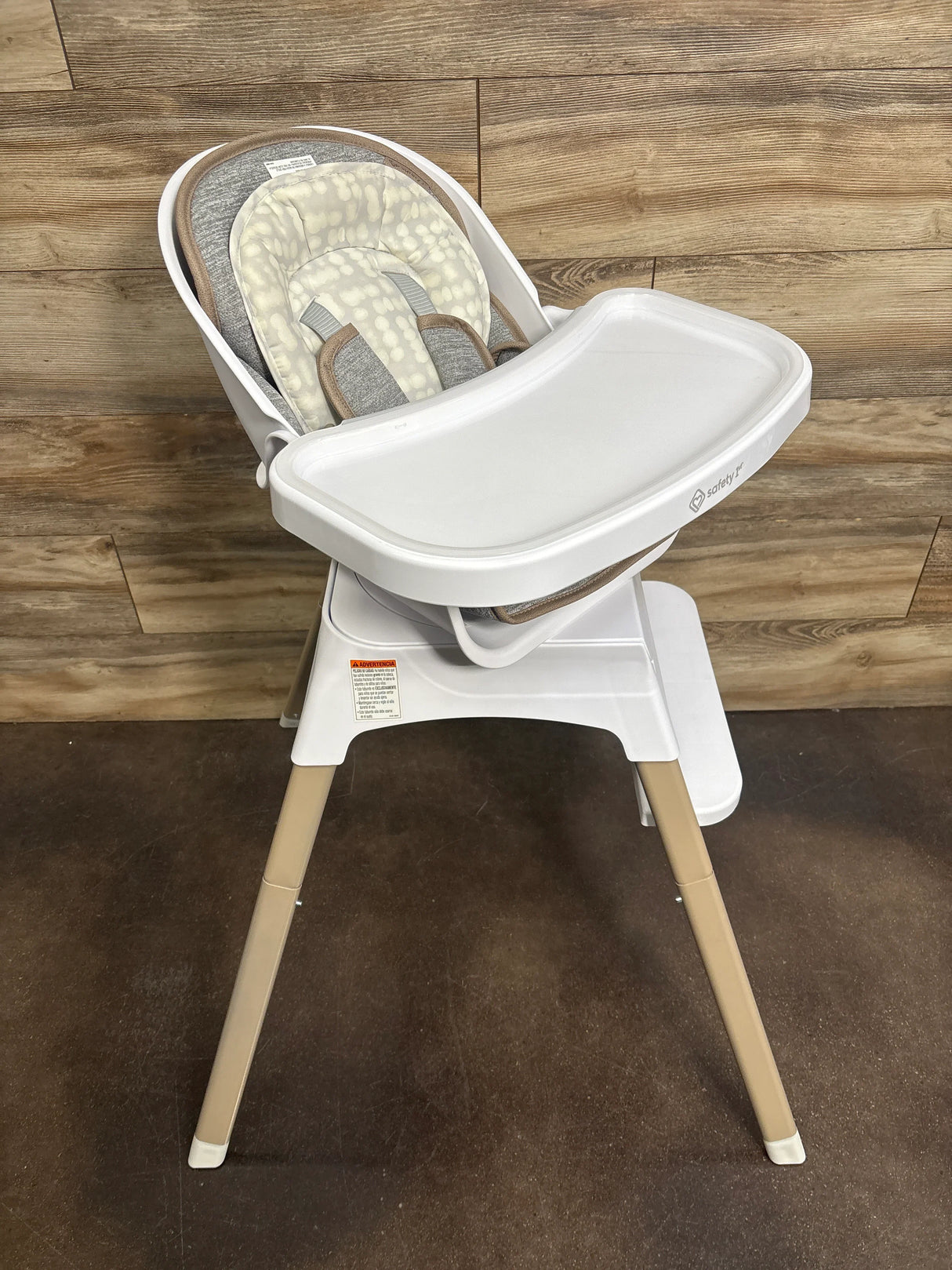 Safety 1st Grow and Go Rotating High Chair in French Gray