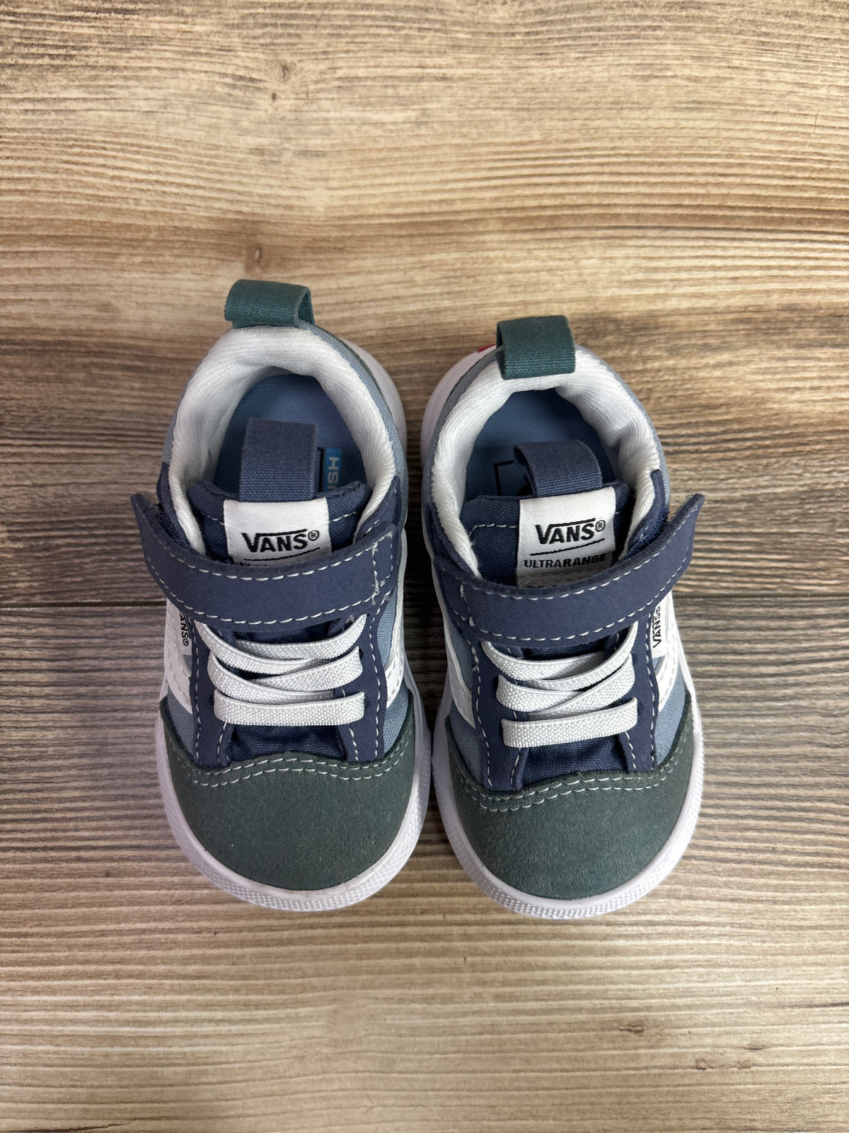 Vans UltraRange V Sneakers Green sz 5c