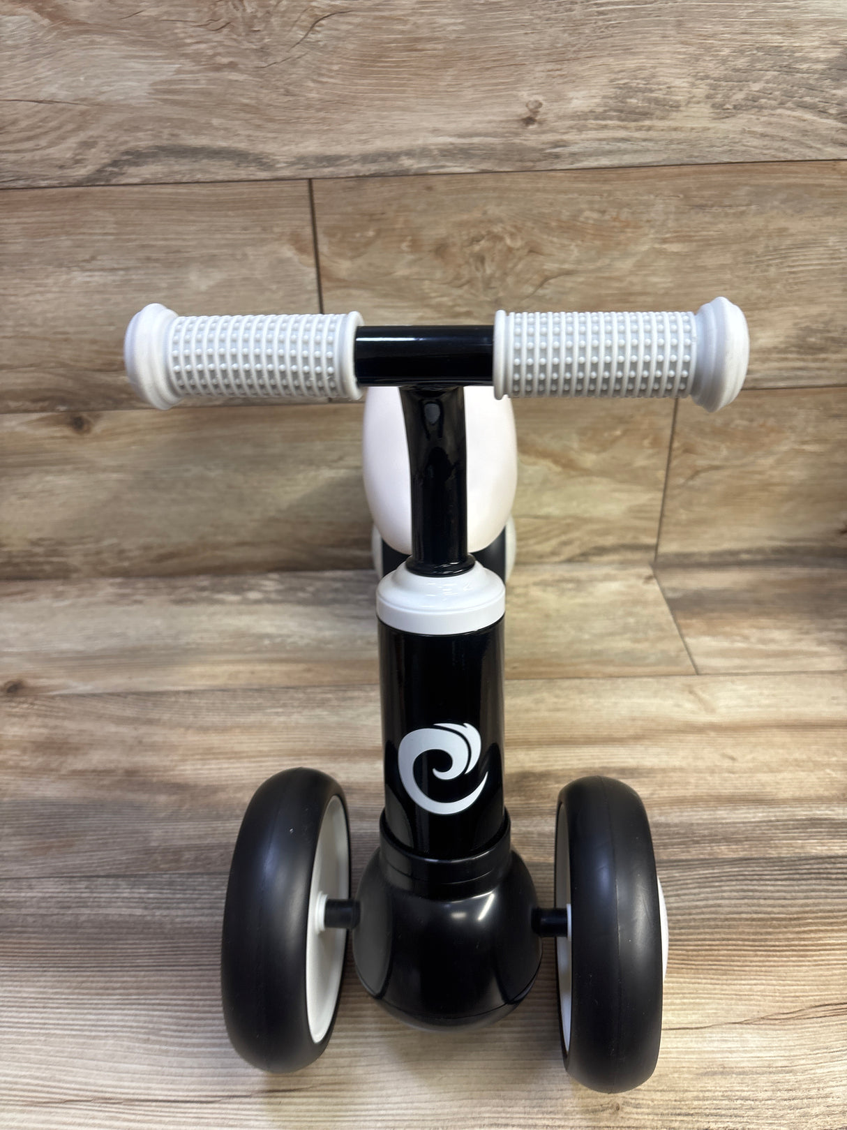 Gamefeiny Baby Balance Bike with Light-Up Wheels, Black