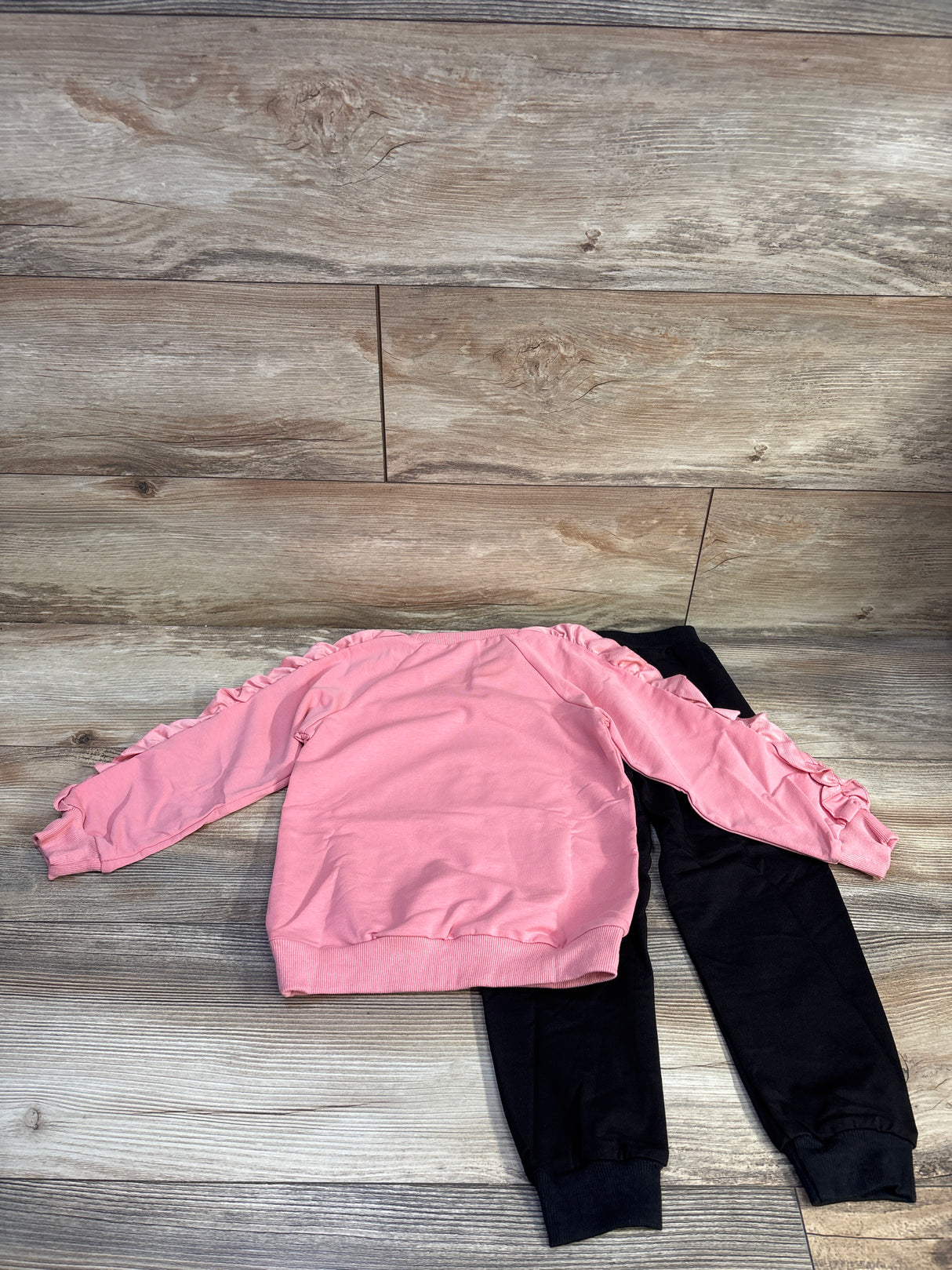 NWOT Hsoxlqf 2pc Ruffle Heart Sweatshirt & Pants Set Pink sz 4-5T