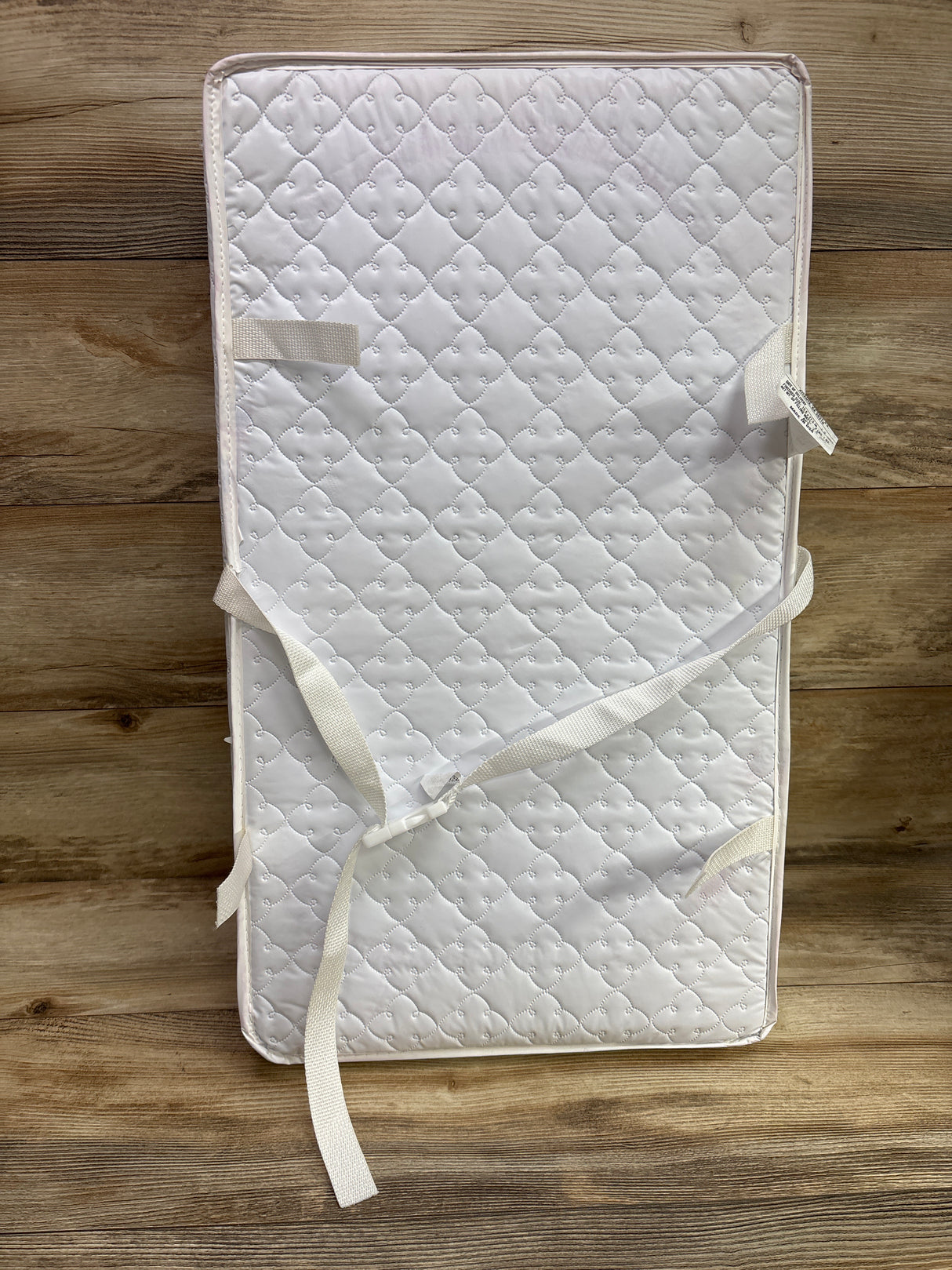Colgate 3-Sided Contoured Changing Pad White 15.5 x 27.5''
