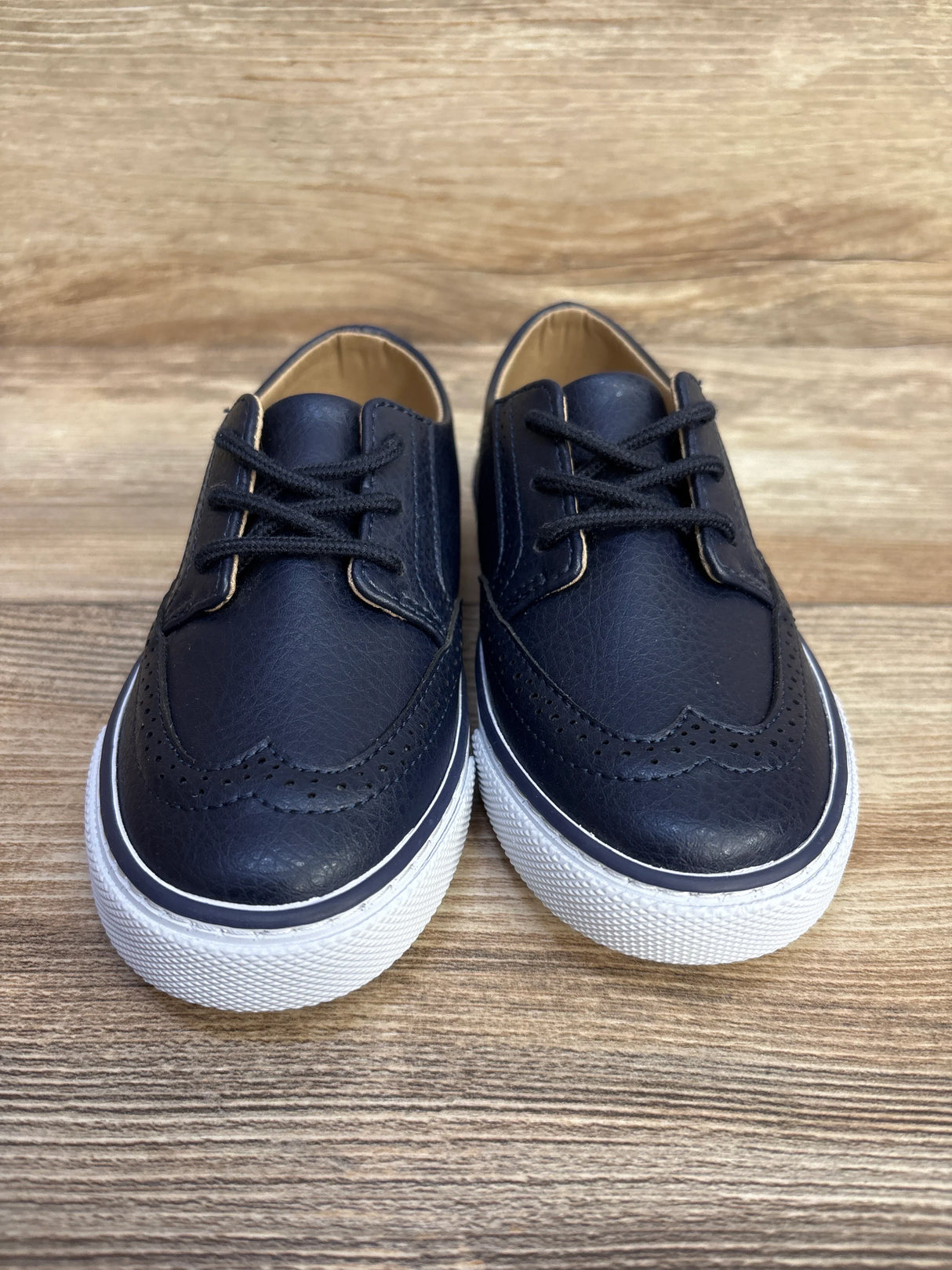 Janie and Jack Wingtip Sneakers Navy sz 11c