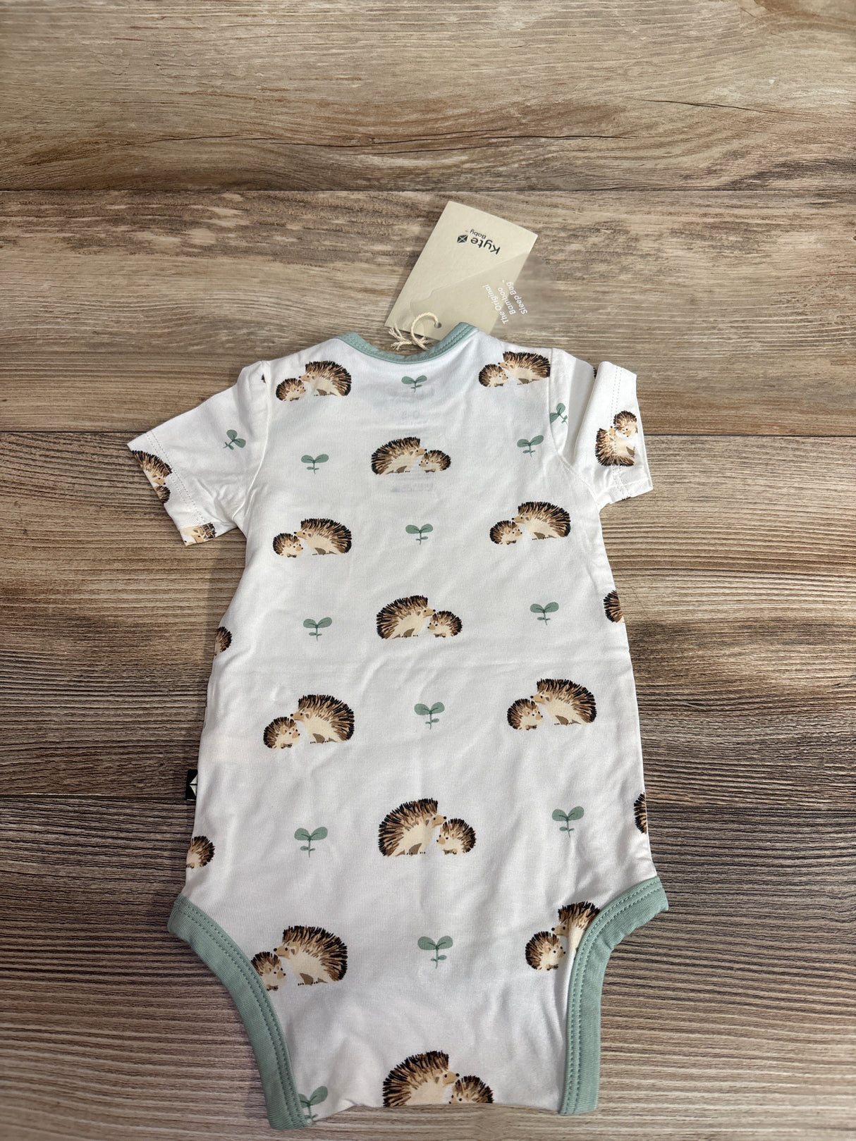 NEW Kyte Baby Bodysuit in Hedgehog White sz 0-3m