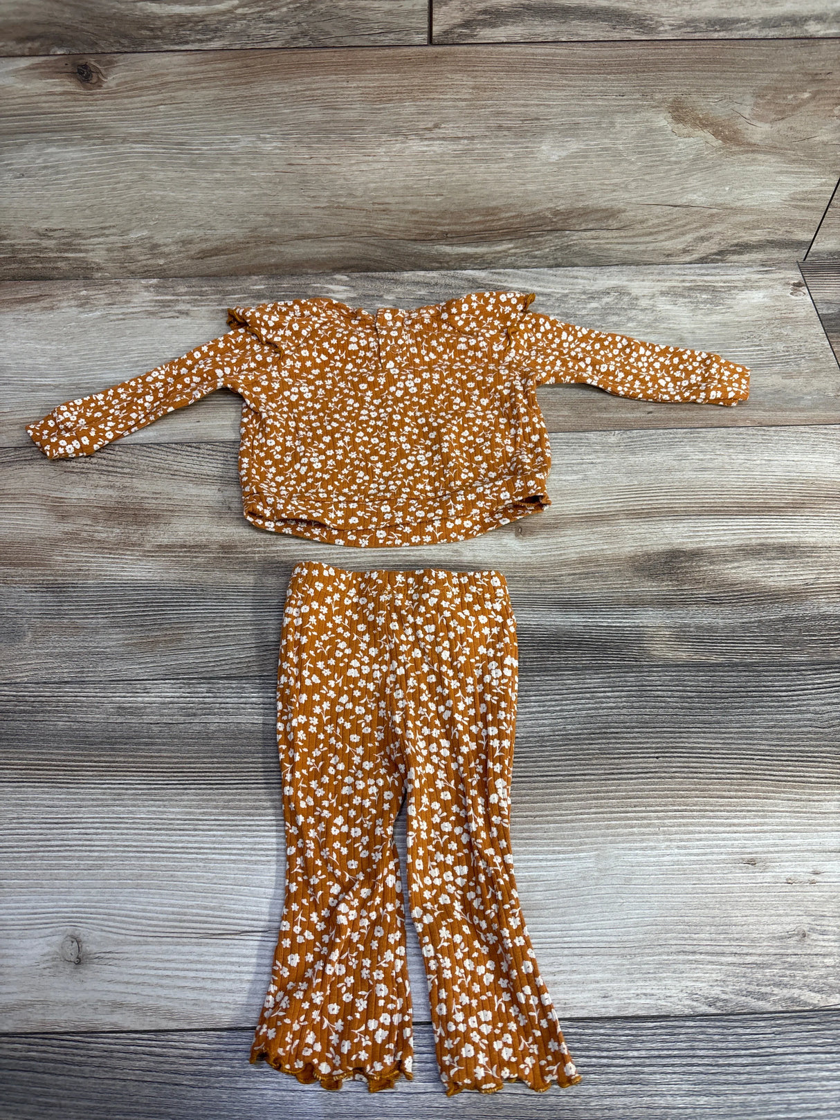 Cat & Jack 2pc Floral Ribbed Shirt & Bottoms Orange sz Newborn