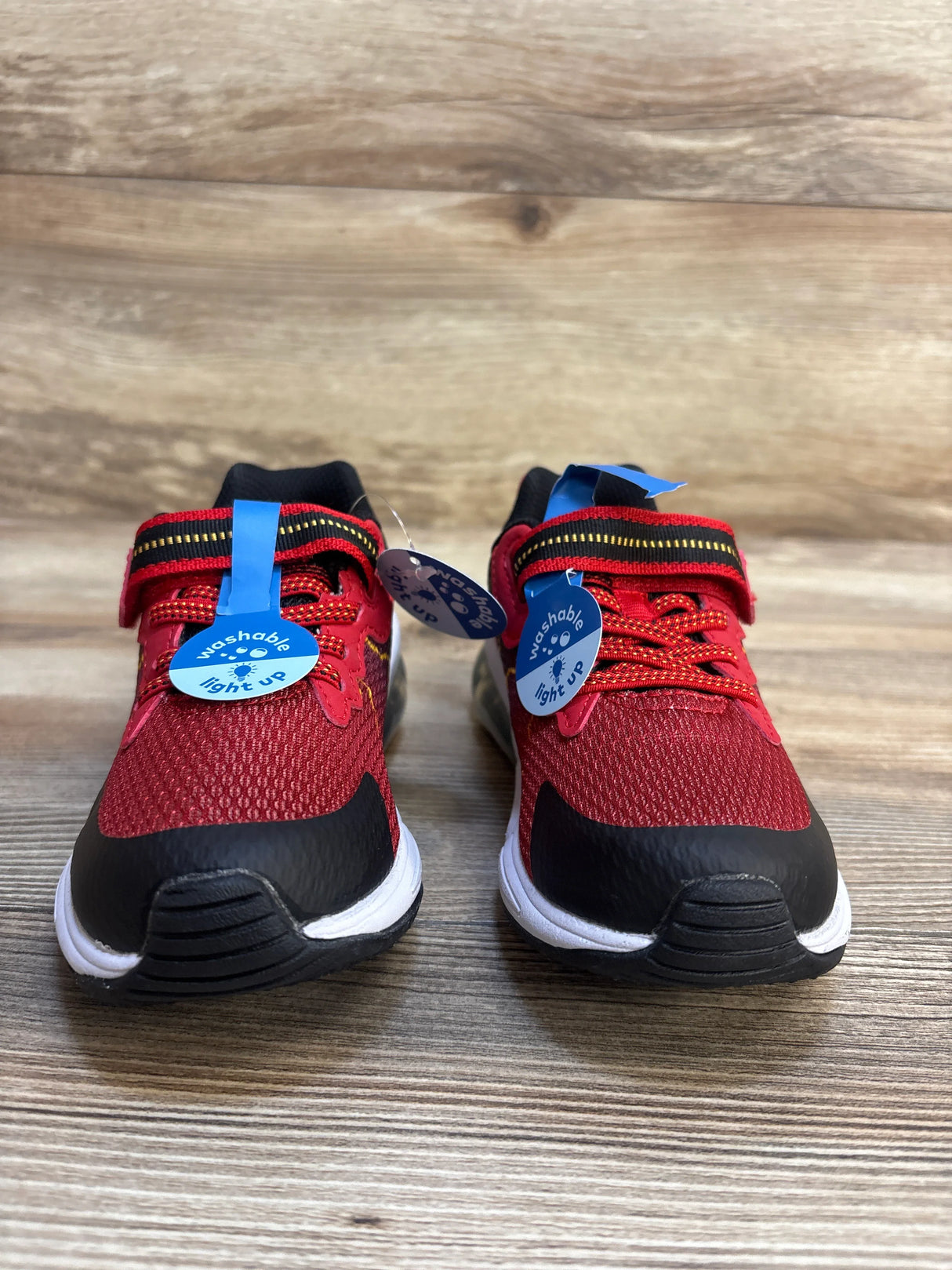 NEW Stride Rite Made2Play Sneakers Lighting Red sz 11c