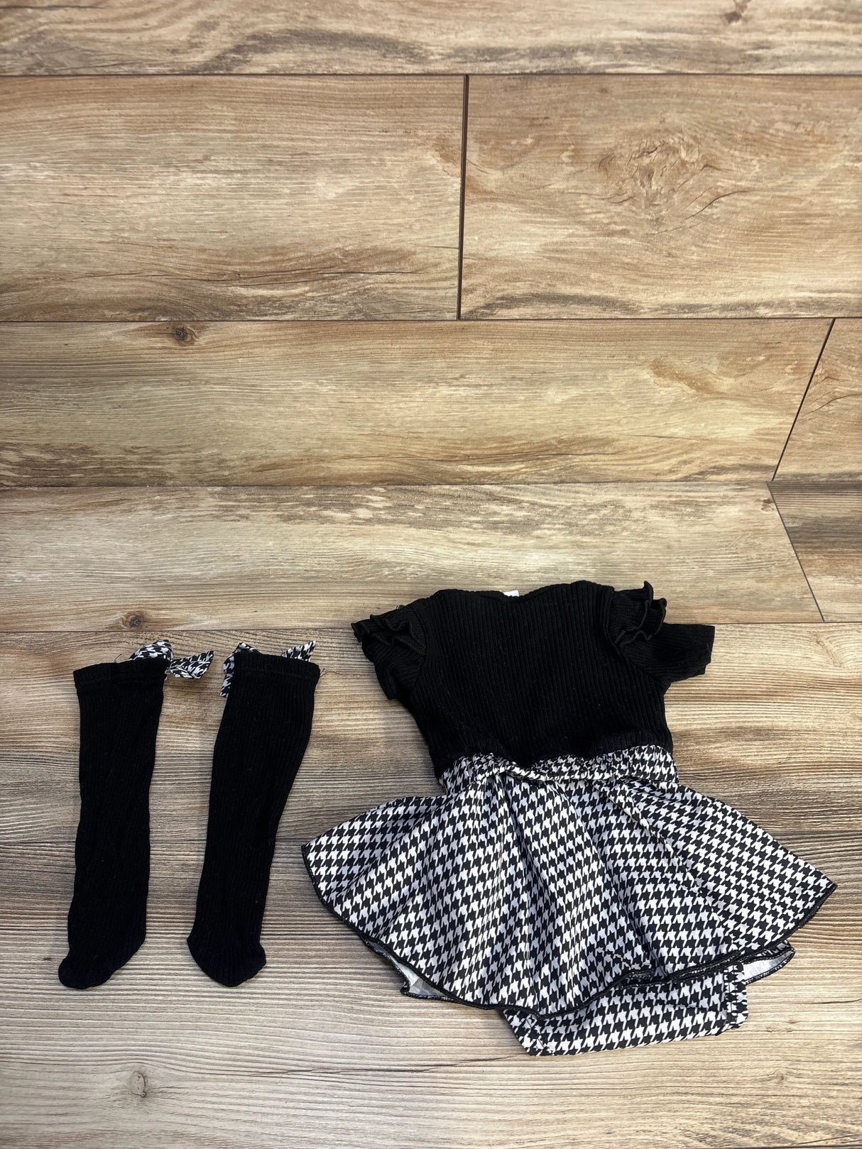 Ribbed 2pc Bodysuit Dress & Thigh High Socks Black sz 6-9m