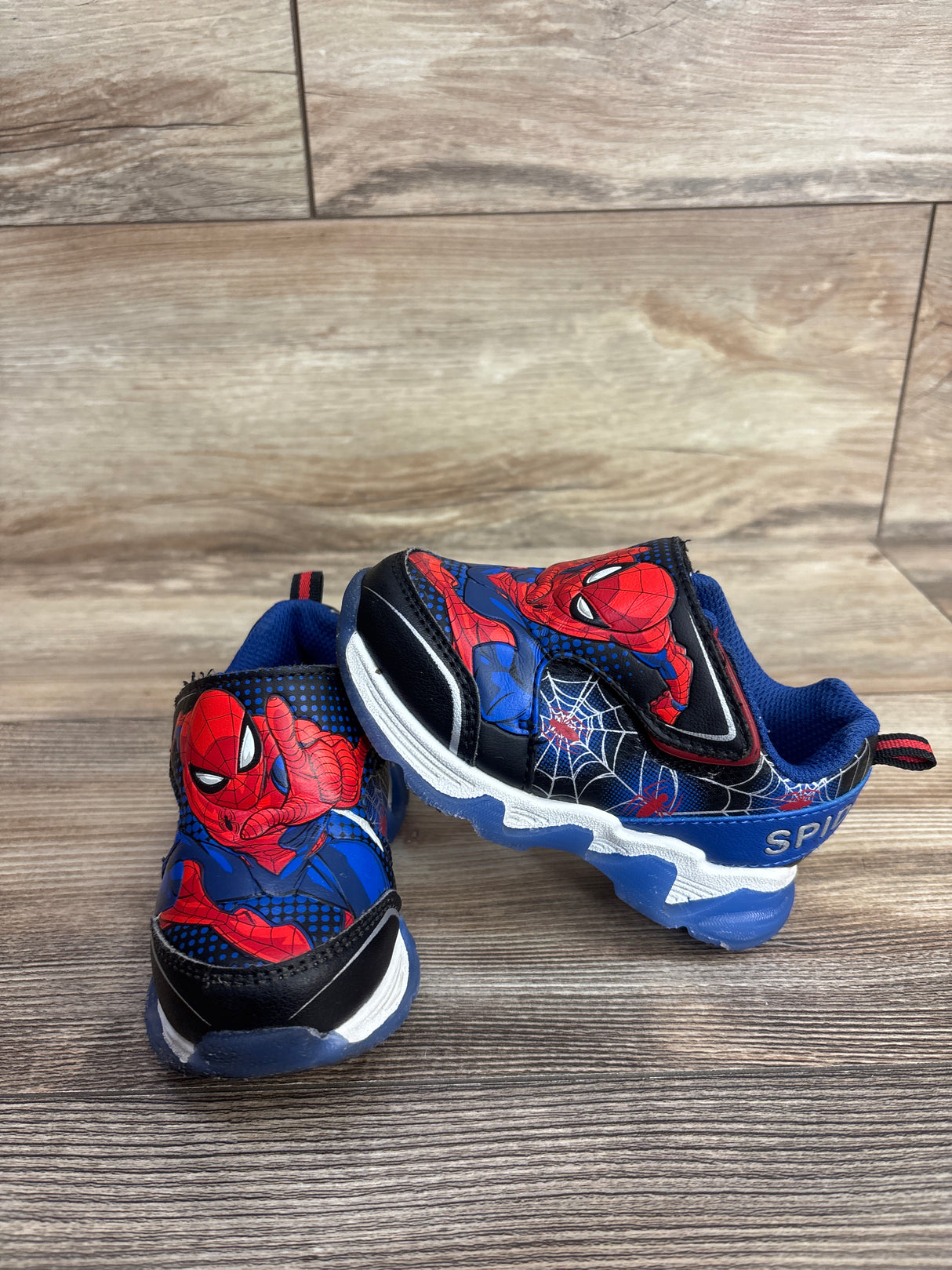 Marvel Spider-Man Light Up Sneakers sz 7c