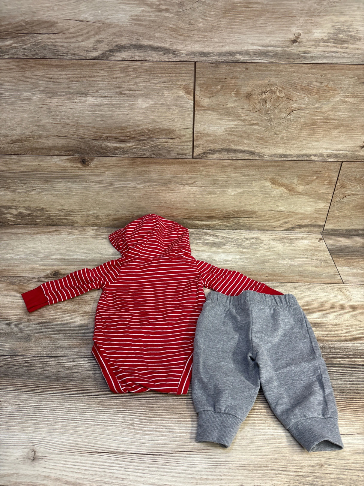 Carter's 2pc Hugs Hooded Bodysuit & Pants Set Red sz 3m