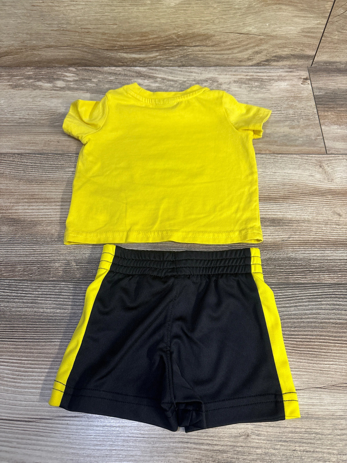 Puma 2pc Shirt & Shorts Set Yellow sz 0-3m