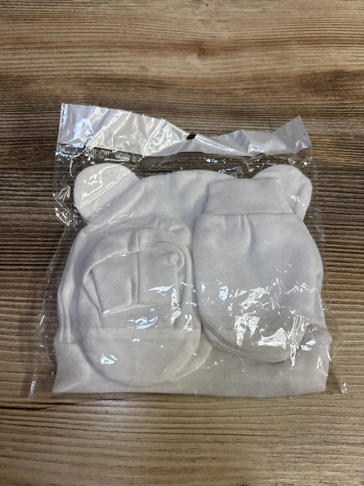 NEW Sacchetto 3pc Hat, Mittens, & Booties White sz Newborn
