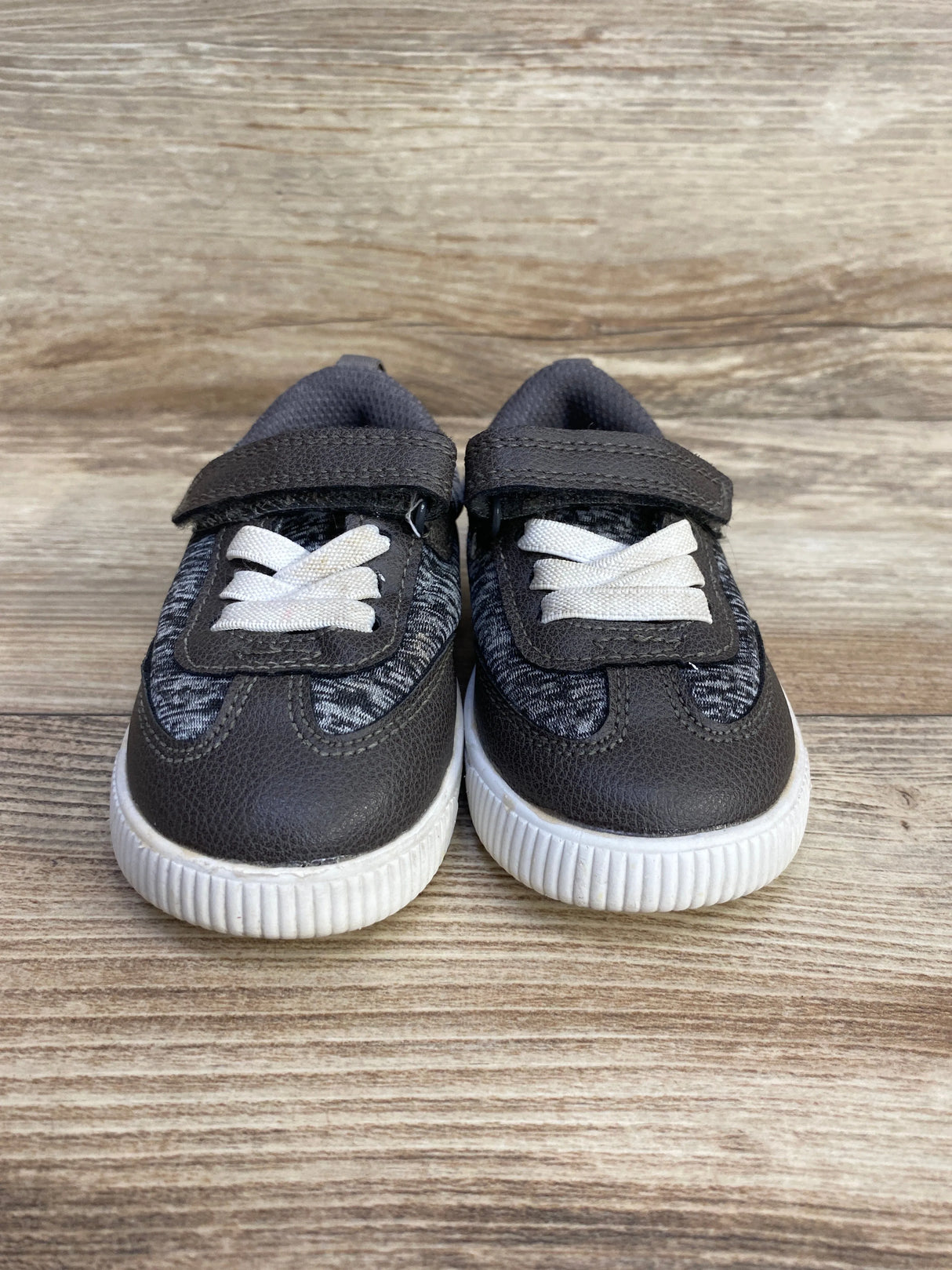 Carter's Gustav Casual Sneakers Grey sz 5c - Me n Mommy To Be