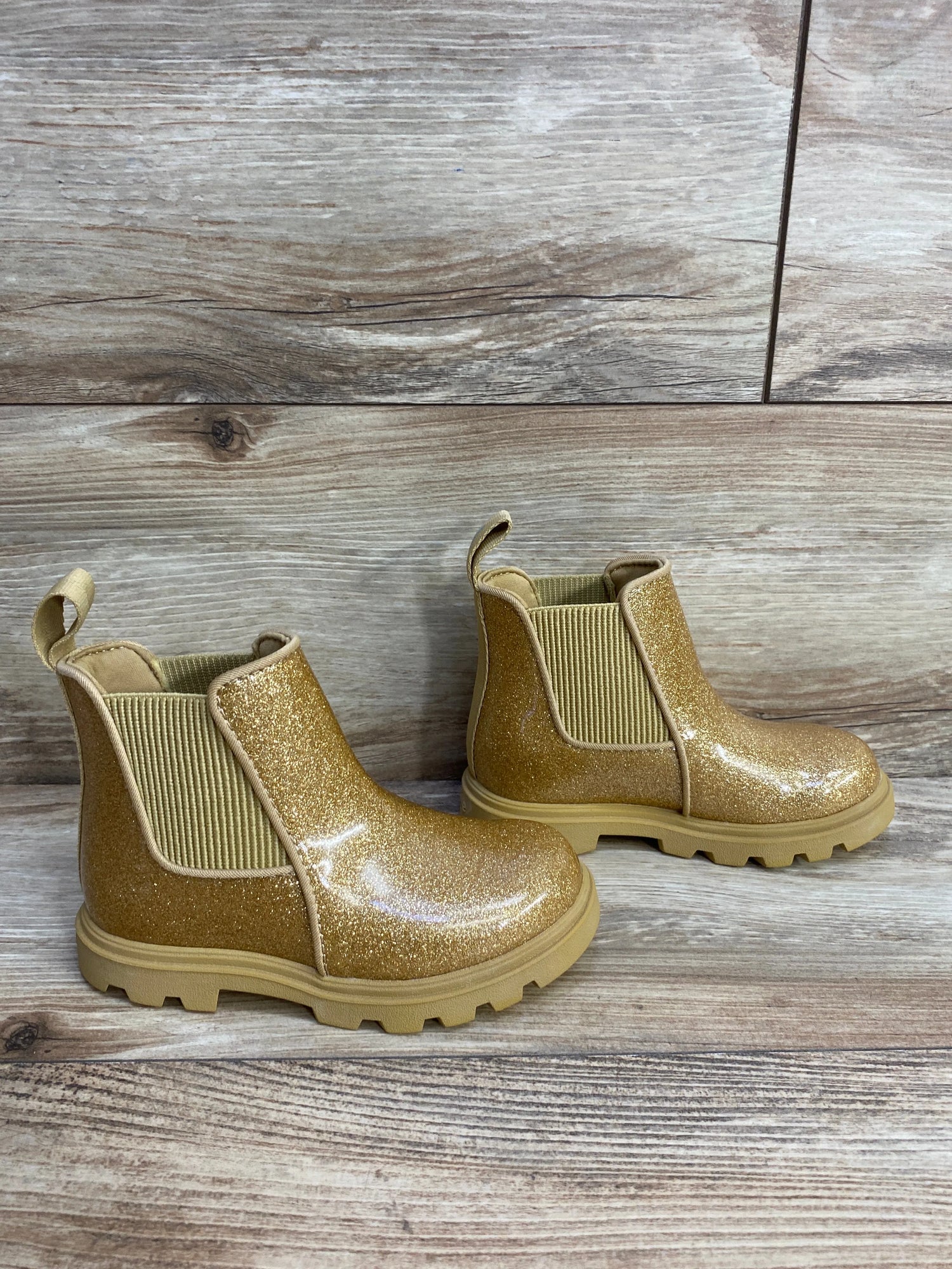 Native Shoes Kids Kensington Treklite Boots Gold Glitter sz 9c - Me n Mommy To Be