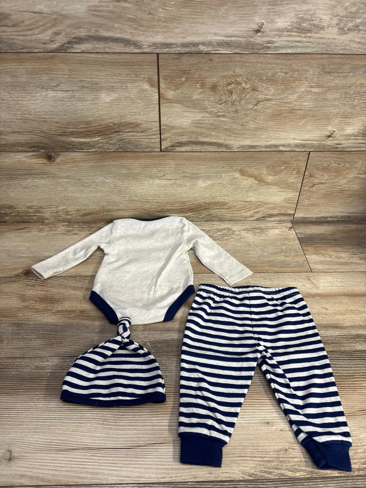 Baby Essentials 3pc I Stole Mama's Heart Bodysuit Set Grey sz 6m