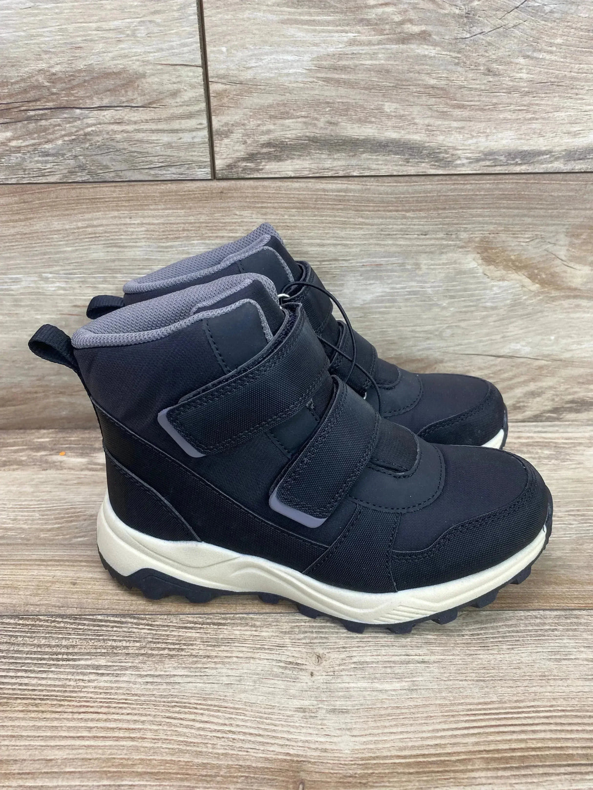 NEW All In Motion Waterproof Arrow Snow Boot Jet Black Sz 2Y - Me n Mommy To Be