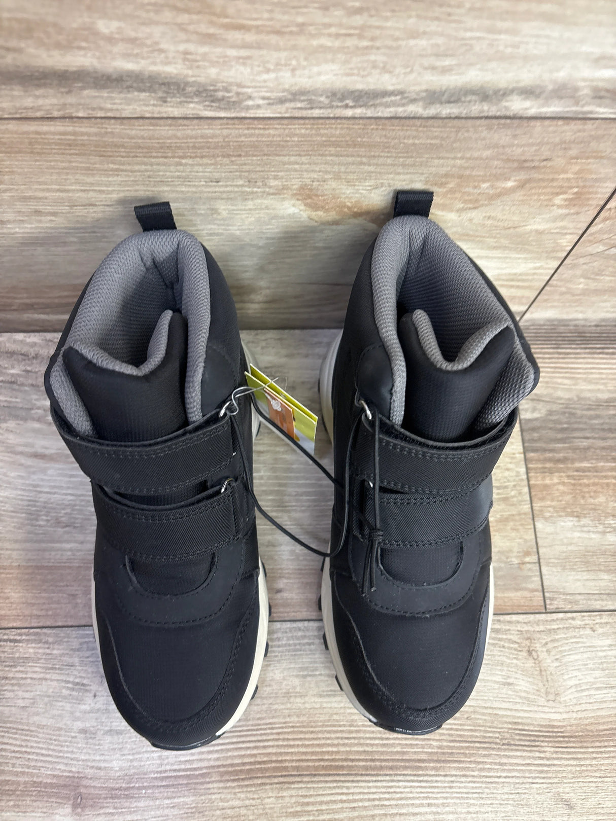 NEW All In Motion Waterproof Arrow Snow Boot Jet Black sz 1Y