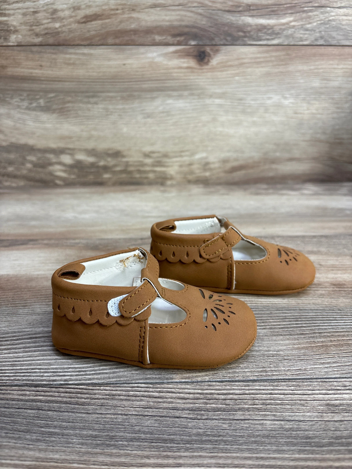 Cat & Jack Suede Crib Shoes Brown sz 3c
