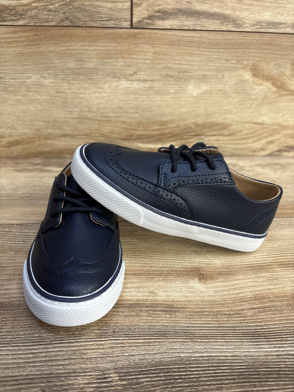 Janie and Jack Wingtip Sneakers Navy sz 11c