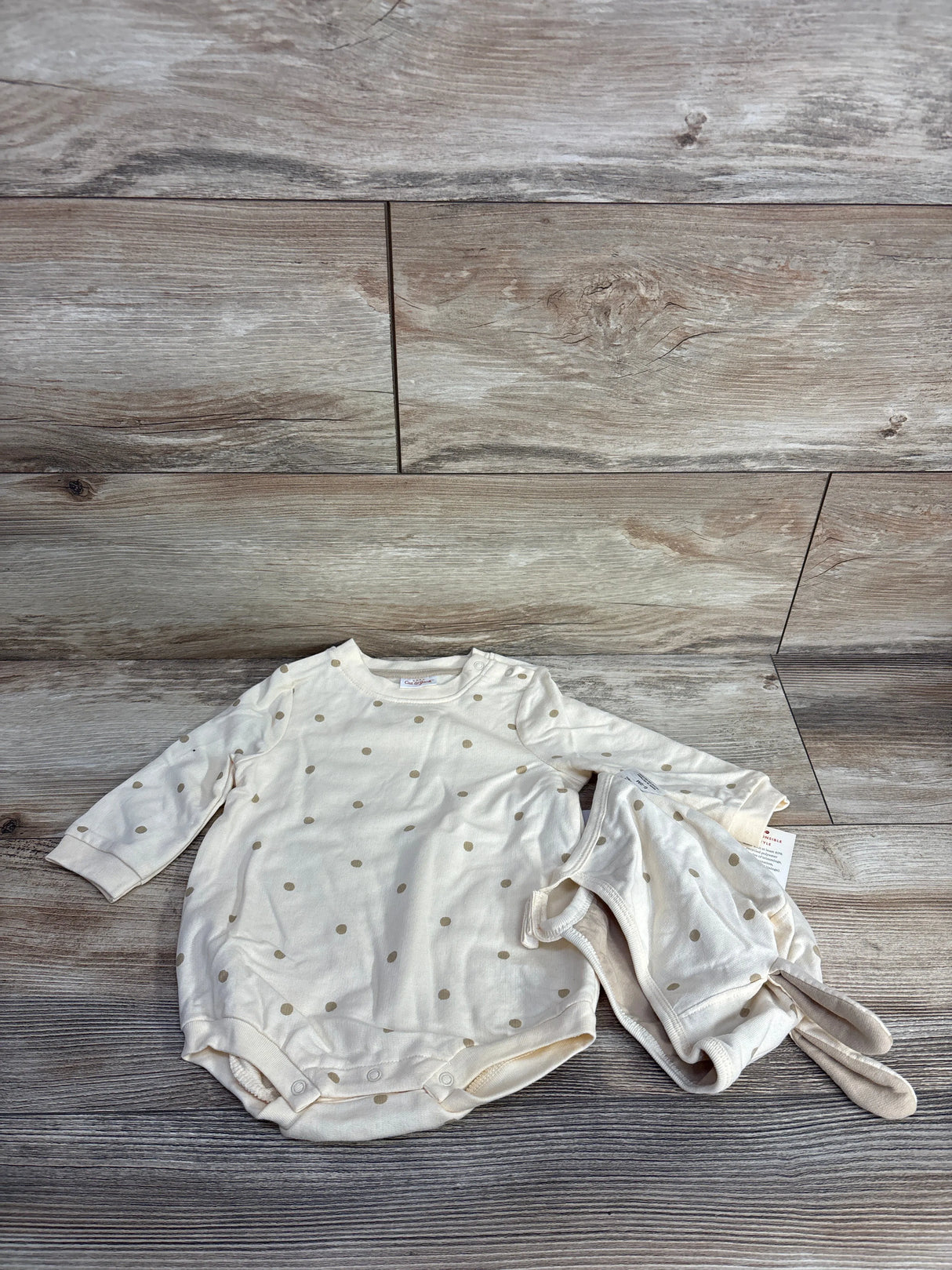 NEW Cat & Jack Polka Dot Bodysuit & Hat Set Yellow sz 6-9m