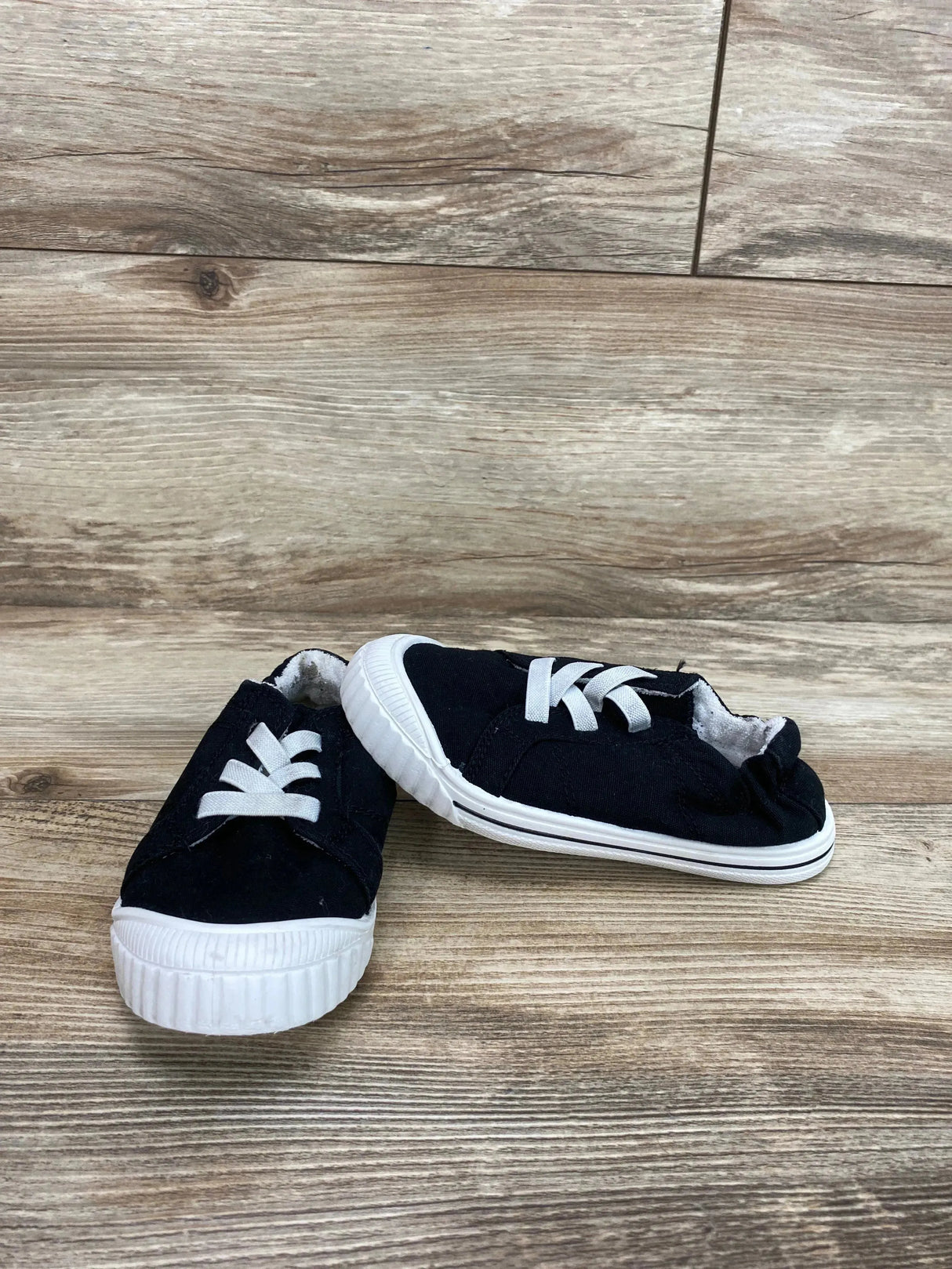 Wonder Nation Canvas Bump Toe Sneakers Black sz 10c - Me n Mommy To Be