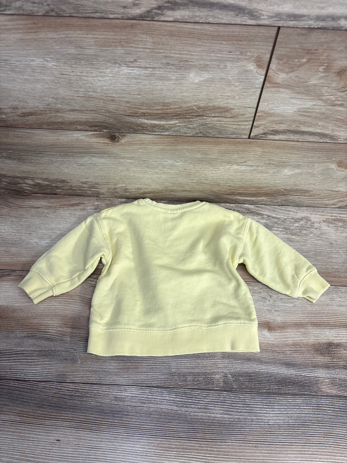 Zara Pull Over Sweatshirt Yellow sz 6-9m