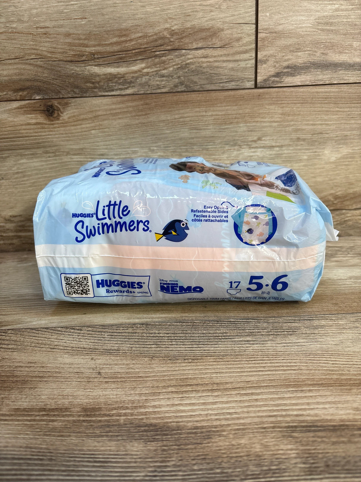 NEW Huggies Little Swimmers Disposable Swim Diapers, 17ct. Size 5-6