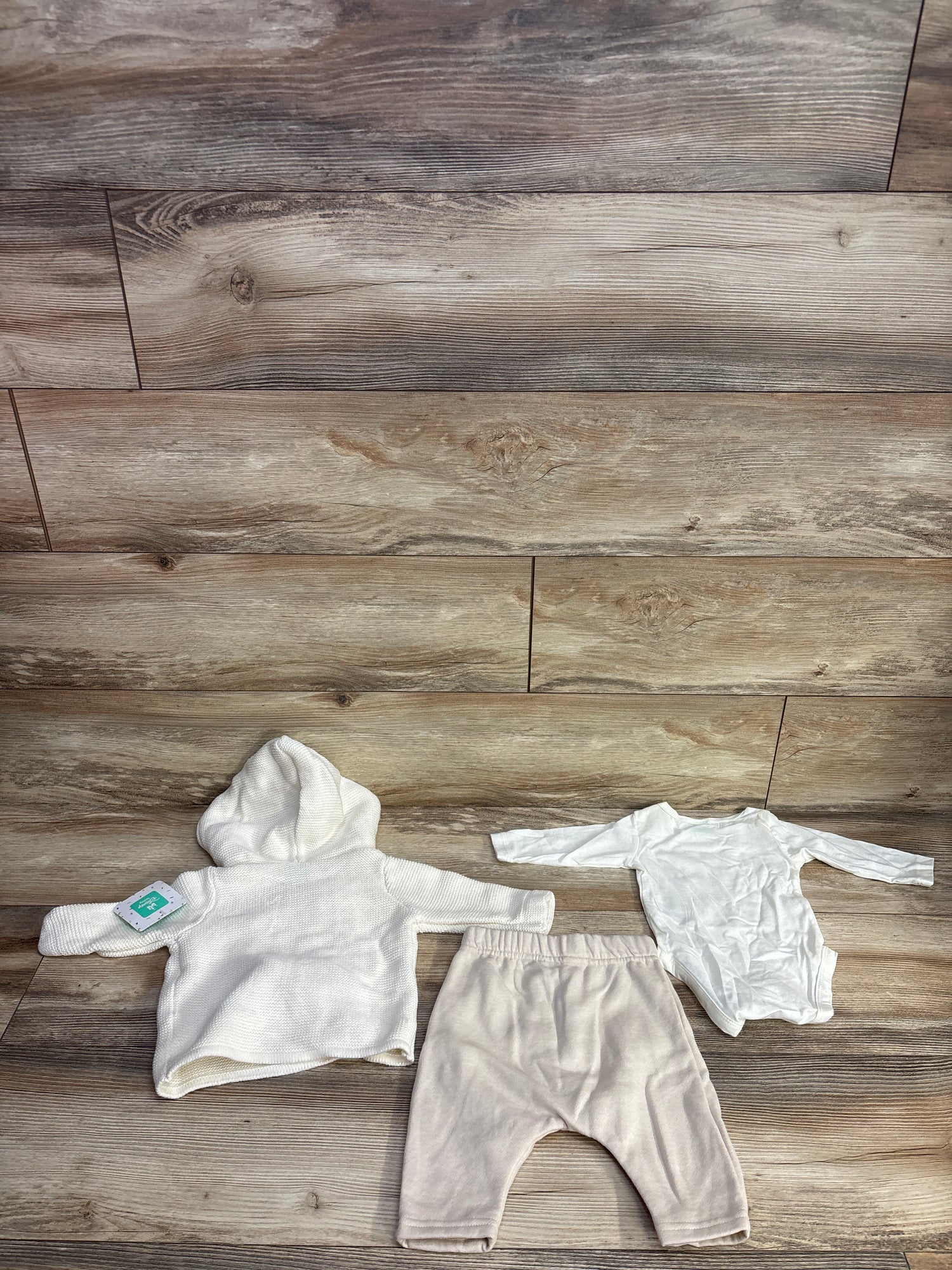 Disney Baby Winnie The Pooh 3pc Set Ivory sz 6m