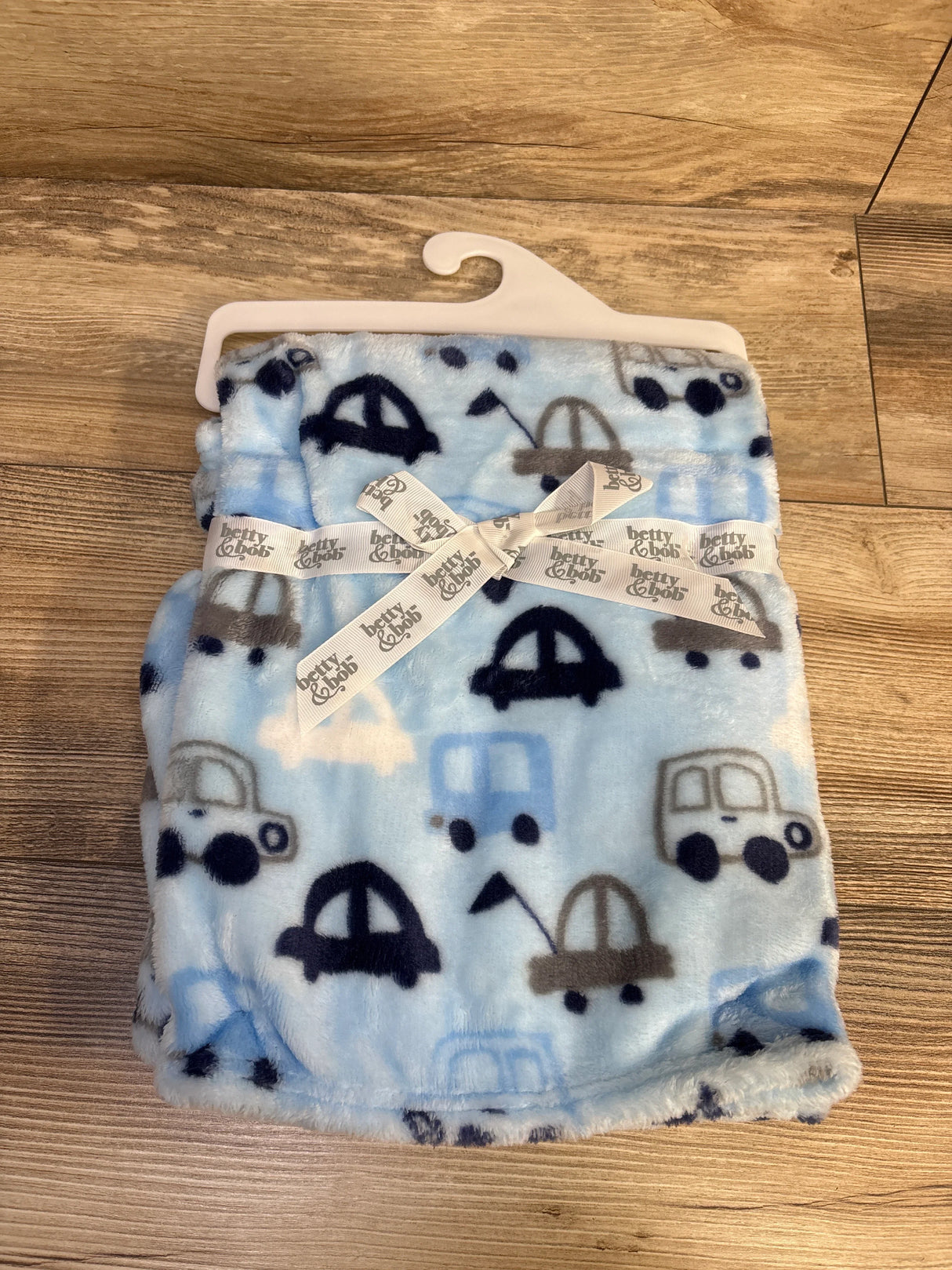 NEW Betty & Bob Plush Blanket Blue