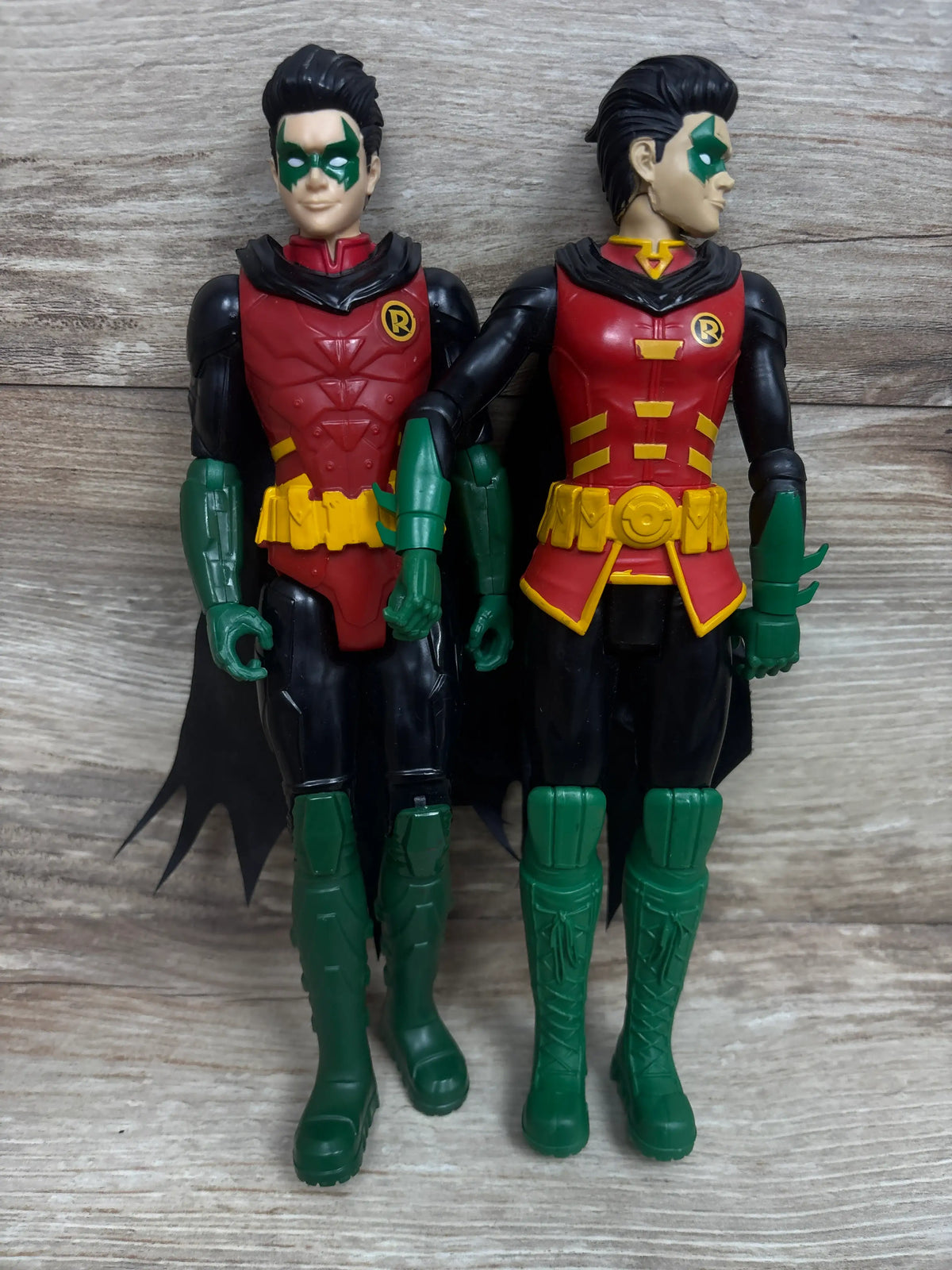 DC Comics 2pk 11'' Robin Action Figures