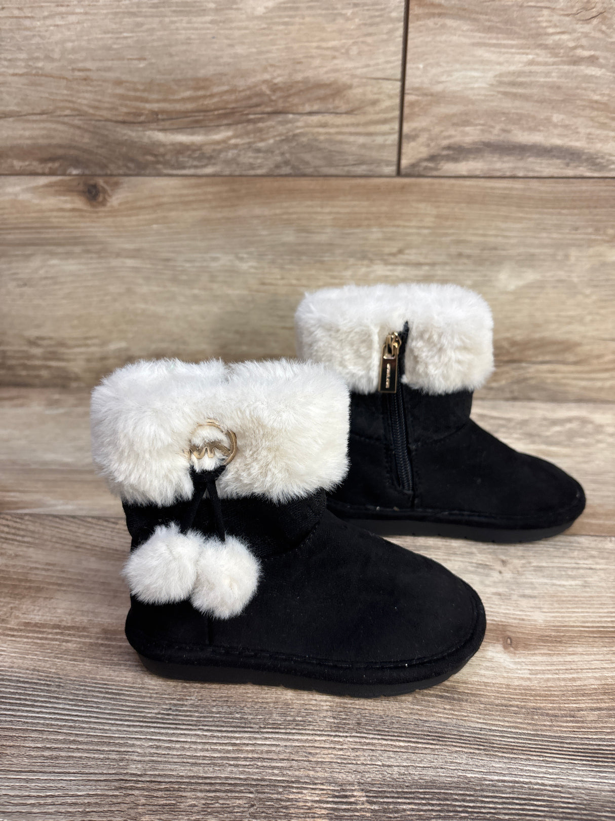 Michael Kors Faux Fur Suede Pom Pom Boots Black sz 7c
