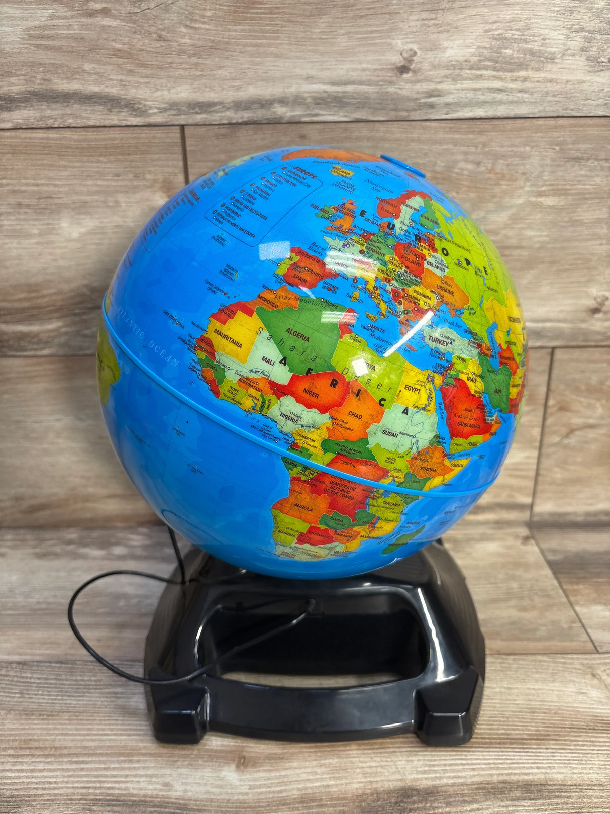 LeapFrog Magic Adventures Globe