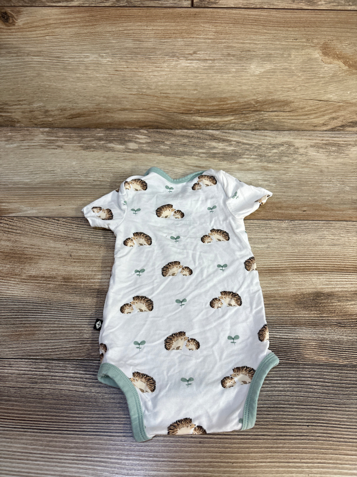 Kyte Baby Bodysuit in Hedgehog White sz 0-3m