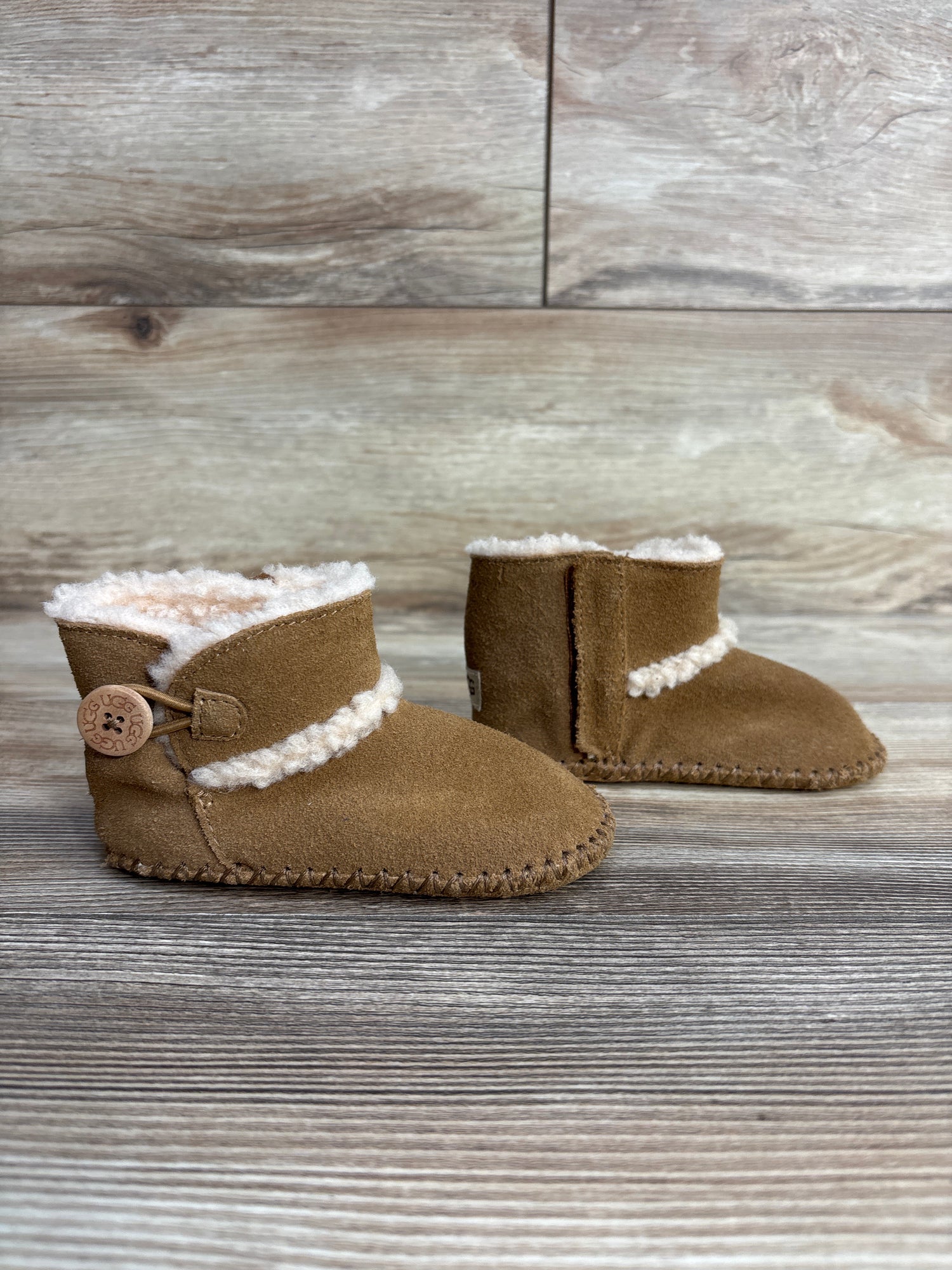 UGG Lemmy II Booties Chestnut sz 4/5c