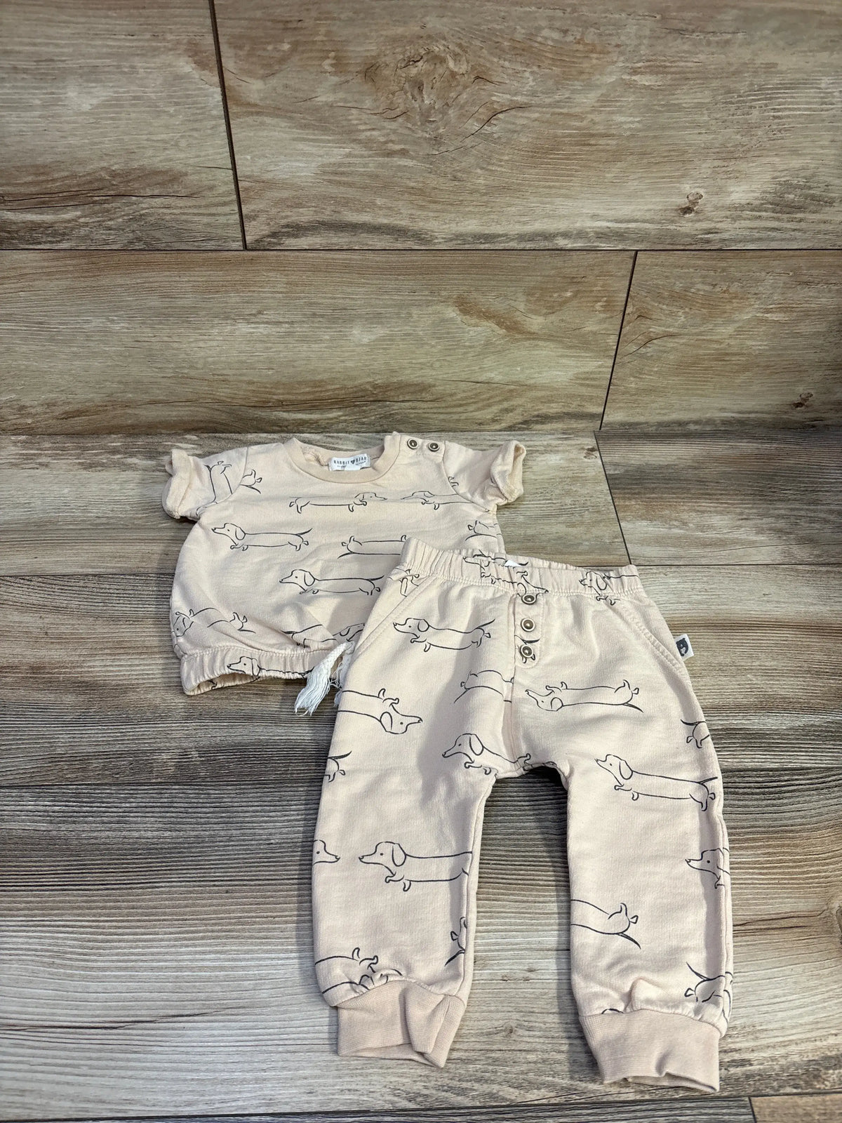 Rabbit + Bear Organic 2pc Dog Print Shirt & Pants Set Beige sz 12m