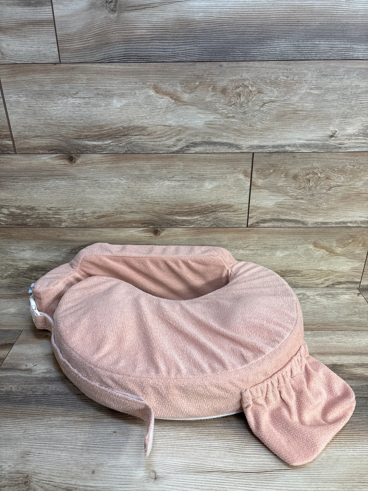 My Brest Friend Nursing Pillow in Pink